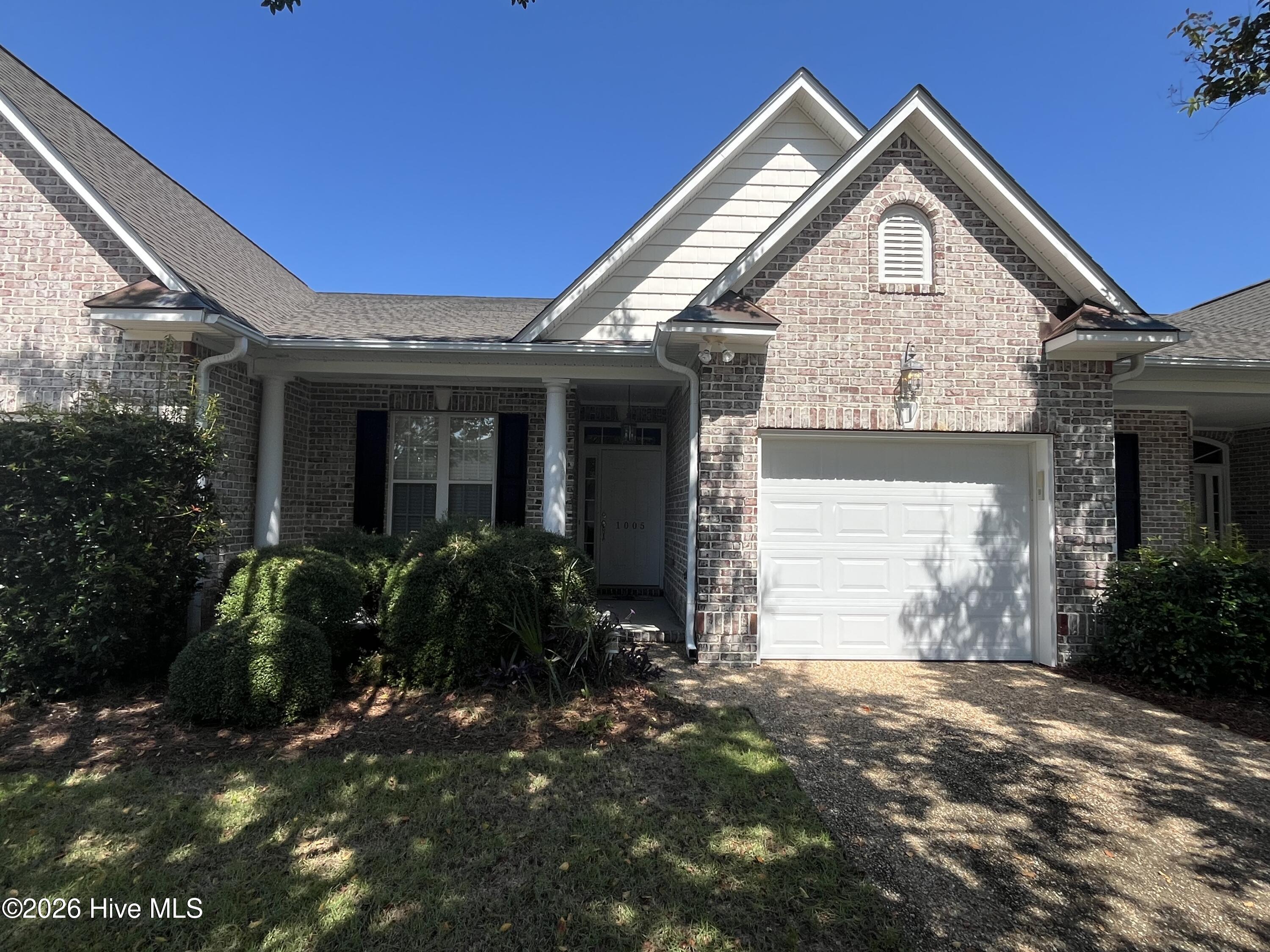 1005 E Shearwater Lane Property Photo 1