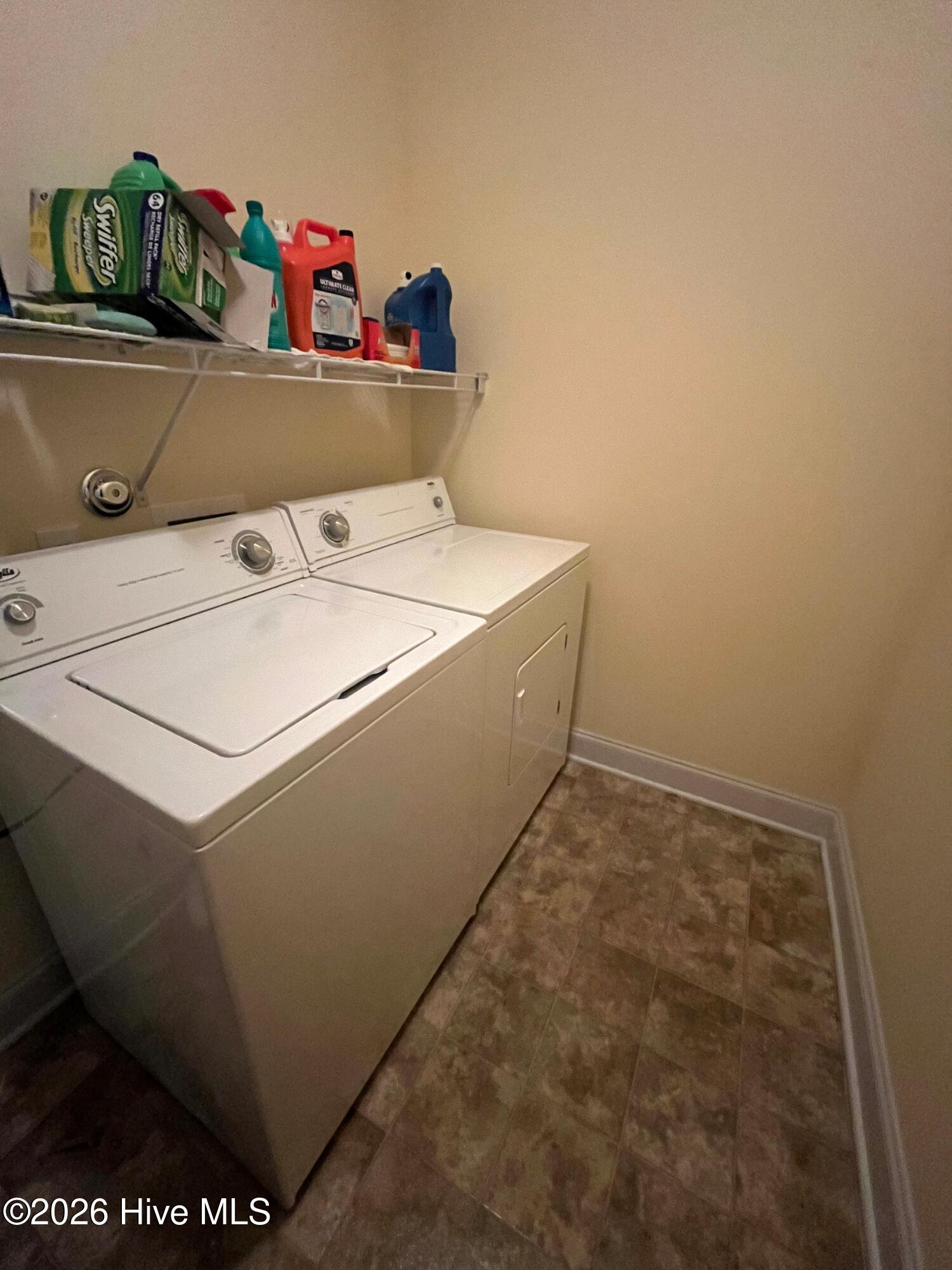 1005 E Shearwater Lane Property Photo 9
