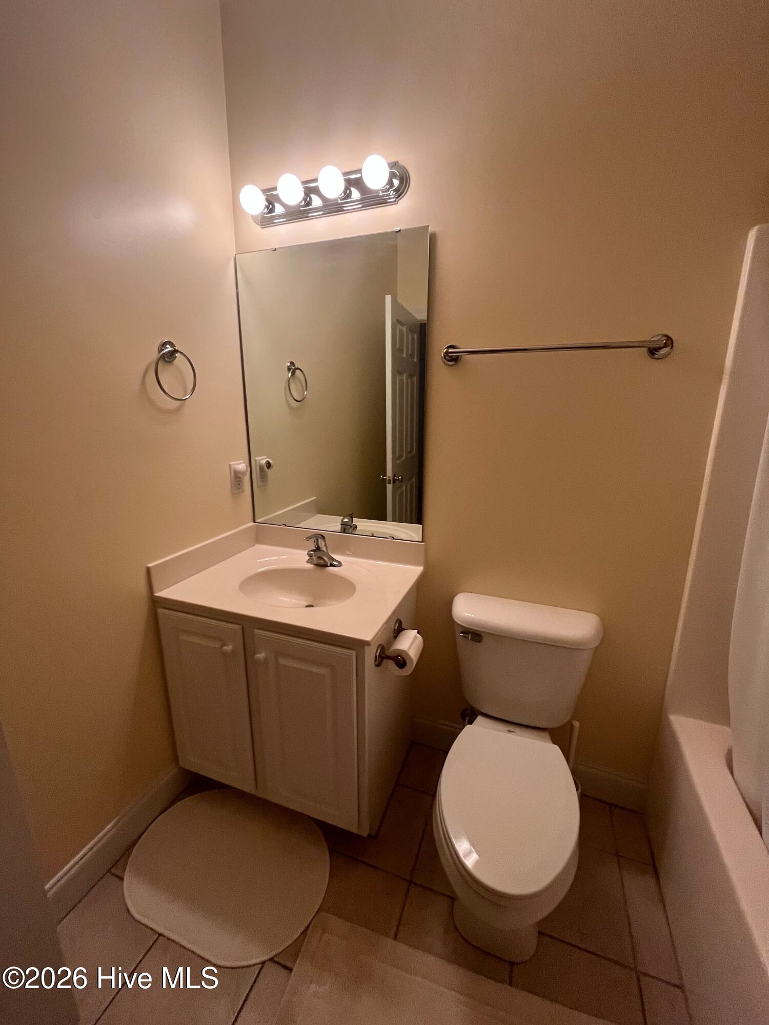 1005 E Shearwater Lane Property Photo 10