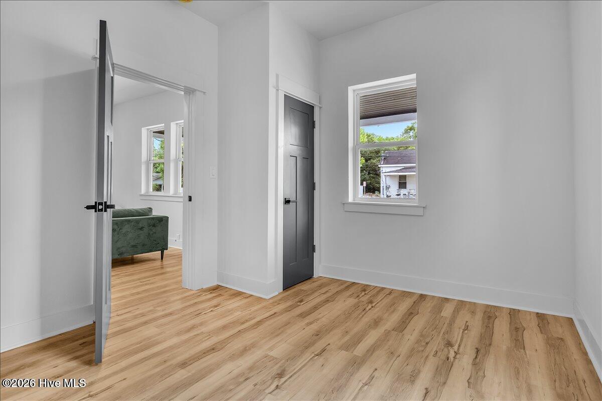 1109 Dock Street Property Photo 9