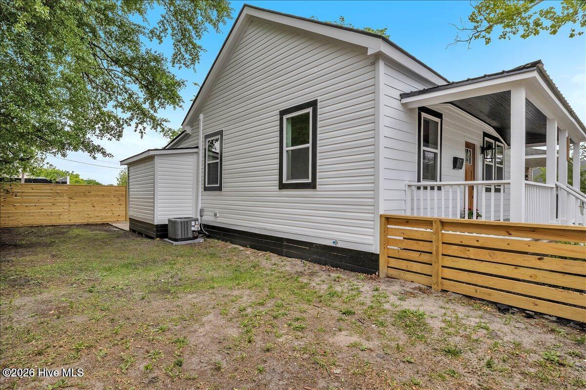 1109 Dock Street Property Photo 24
