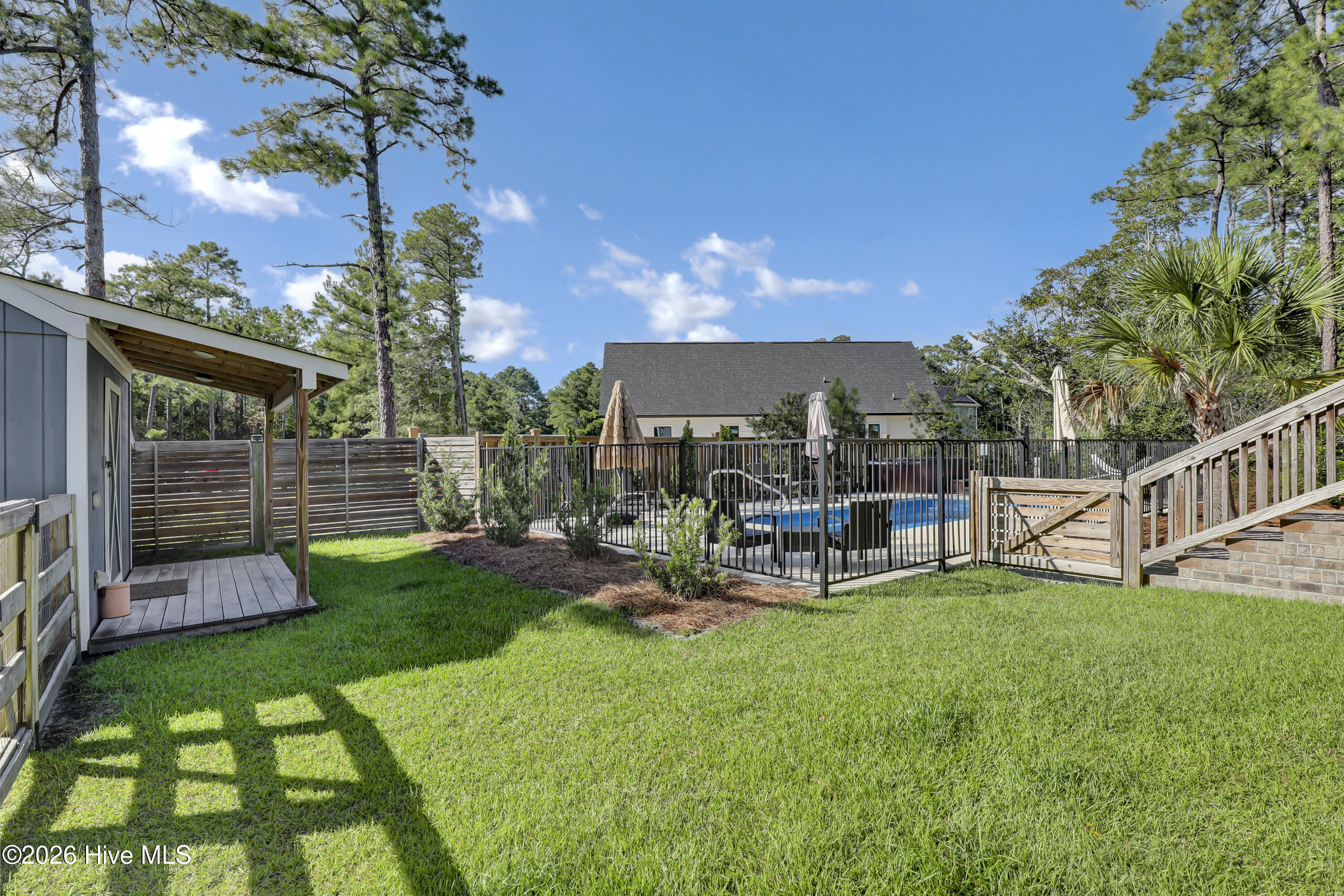 2005 Country Club Drive Property Photo 45