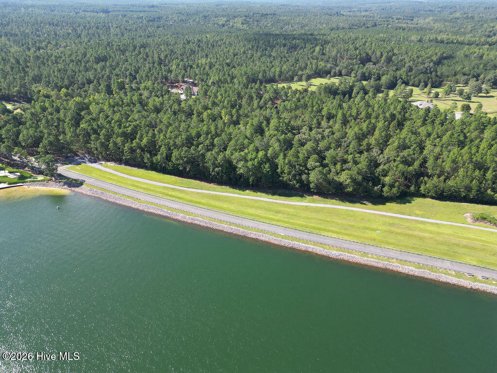 324 Longleaf Drive Property Photo 4