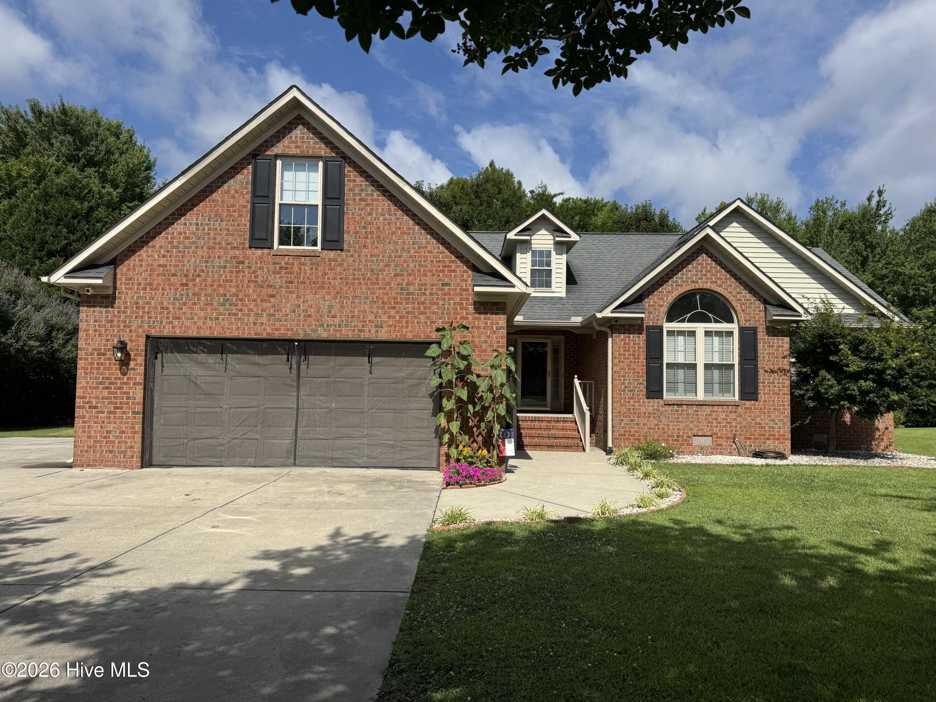105 Owls Nest Court Property Photo 1