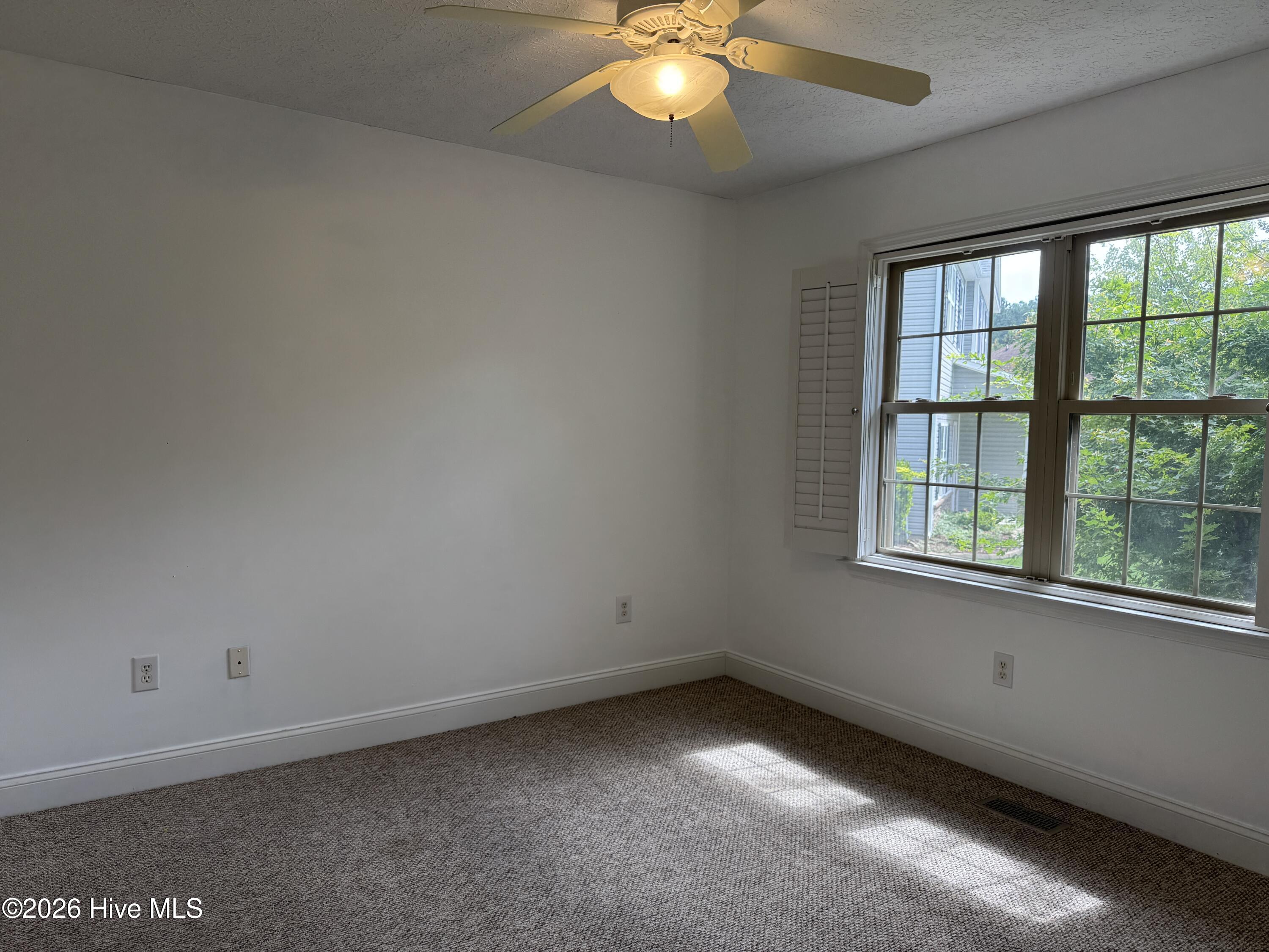 105 Owls Nest Court Property Photo 5
