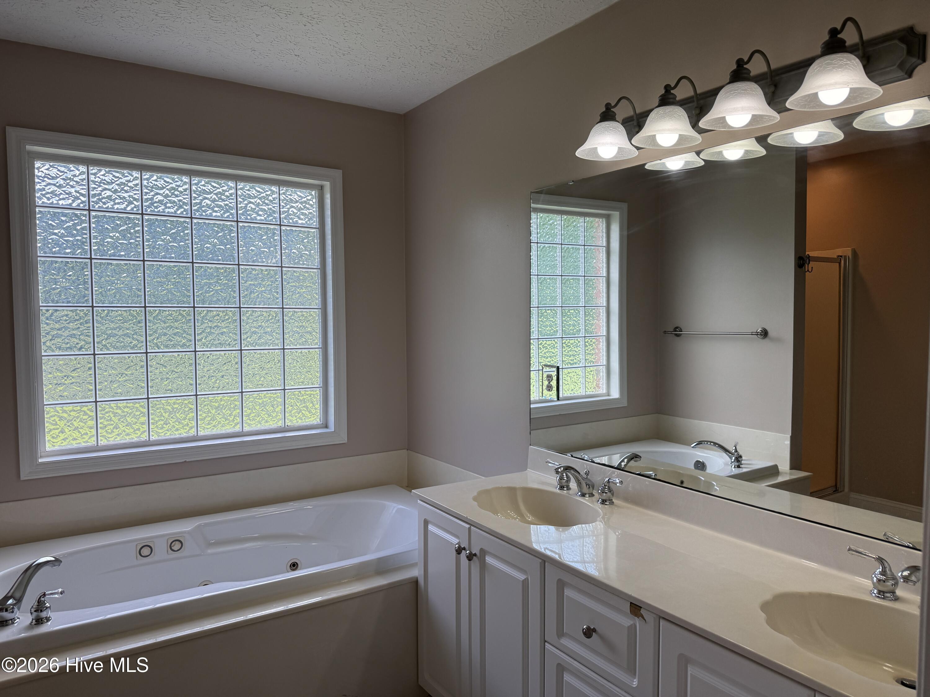 105 Owls Nest Court Property Photo 11