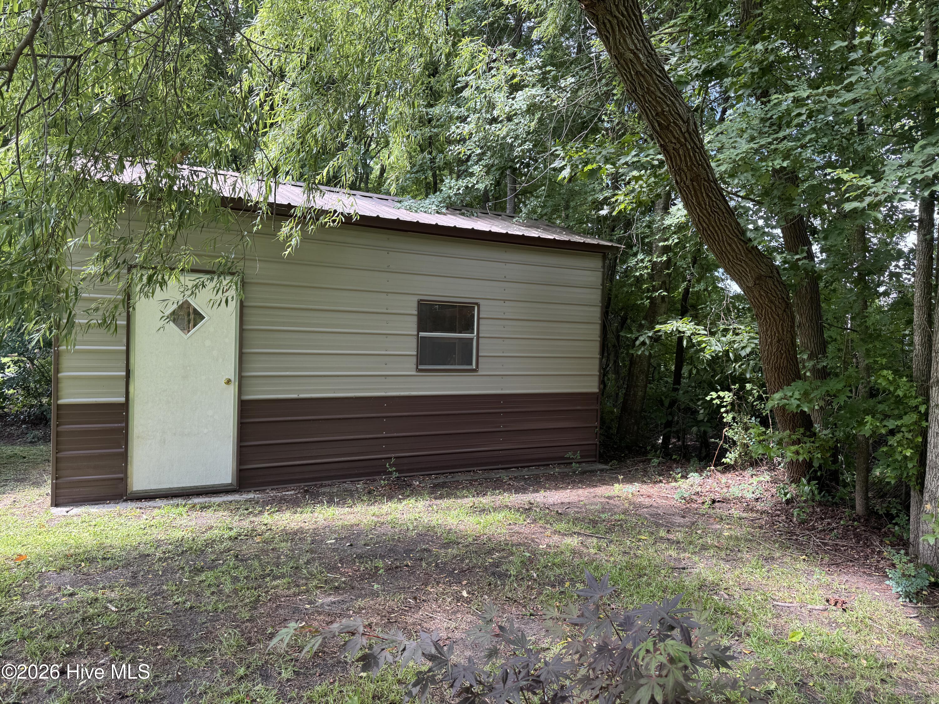 105 Owls Nest Court Property Photo 26