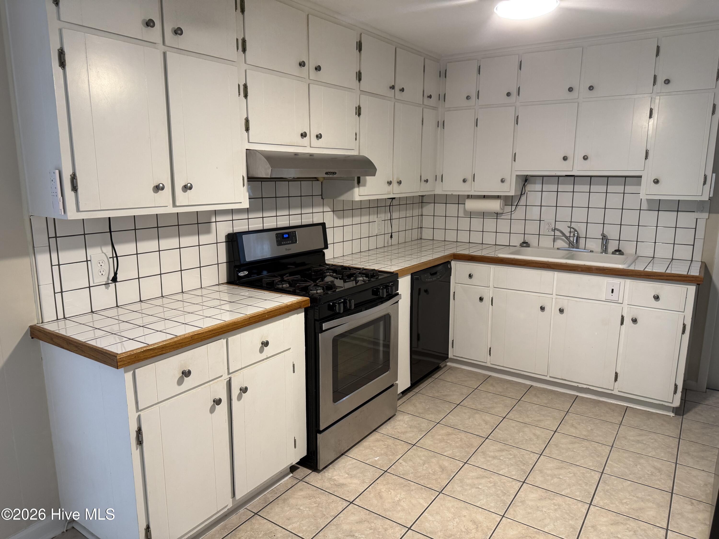 2315 Kimberly Drive Property Photo 6