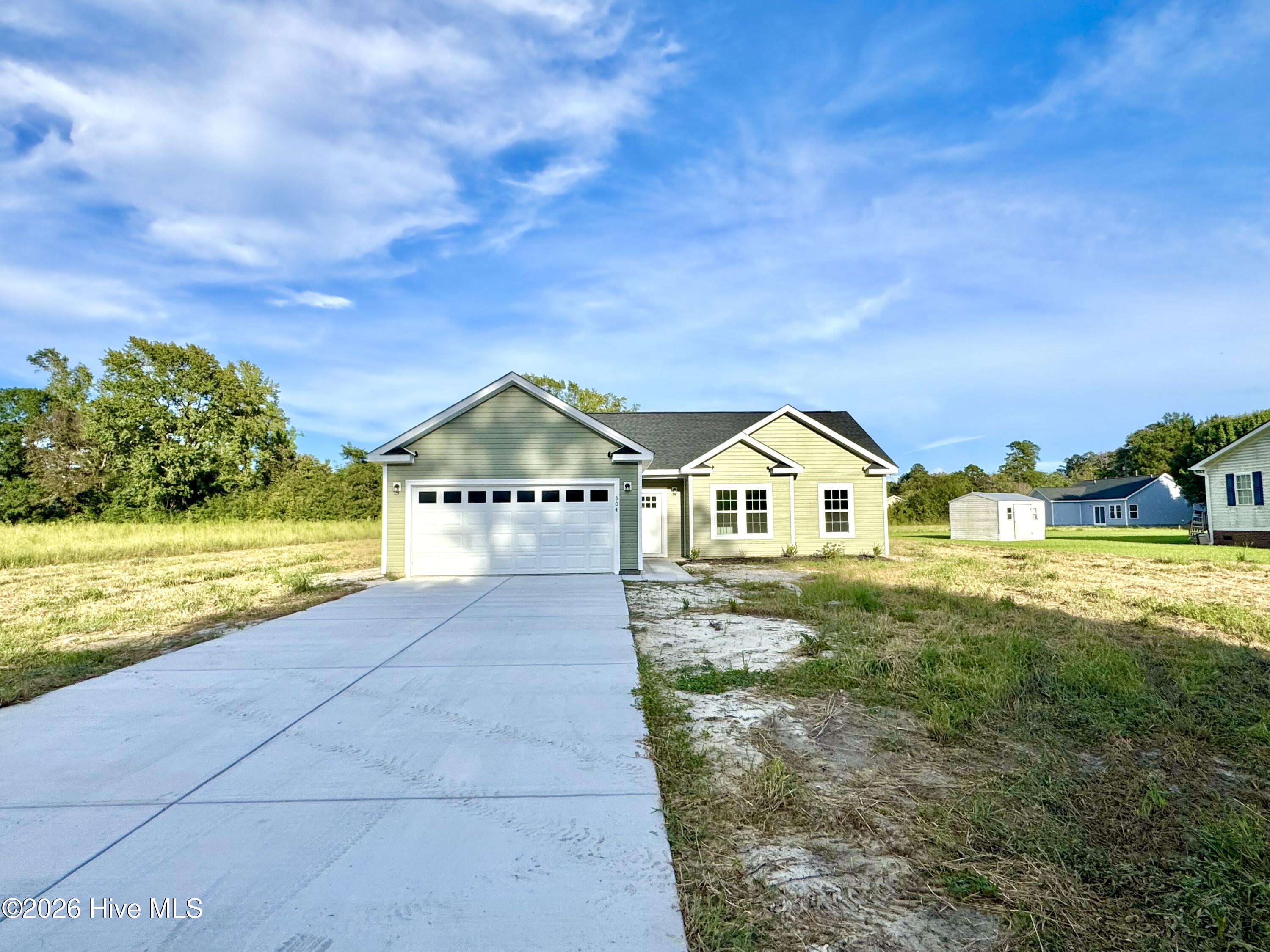 304 Miller Street Property Photo 3