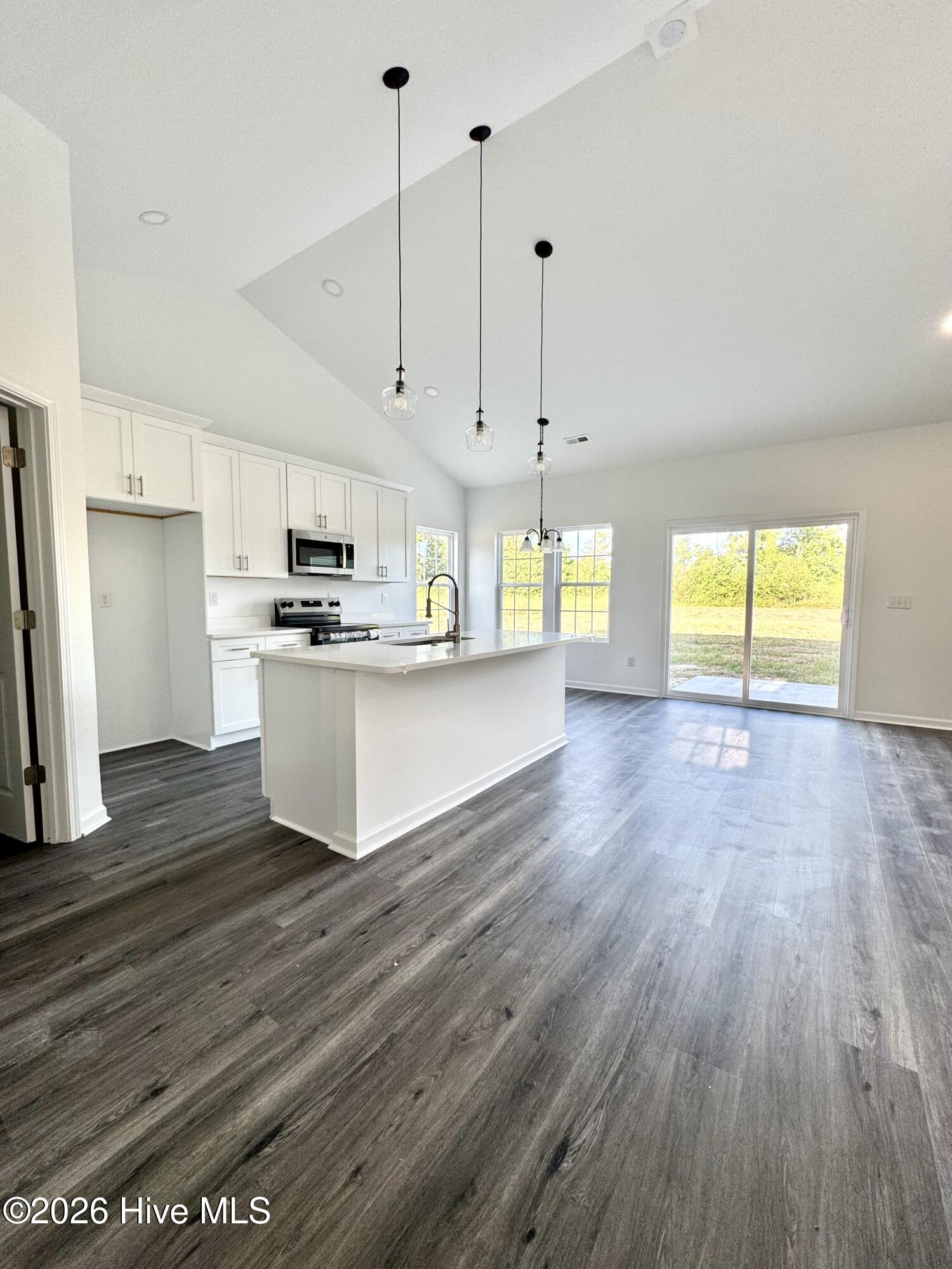 304 Miller Street Property Photo 11