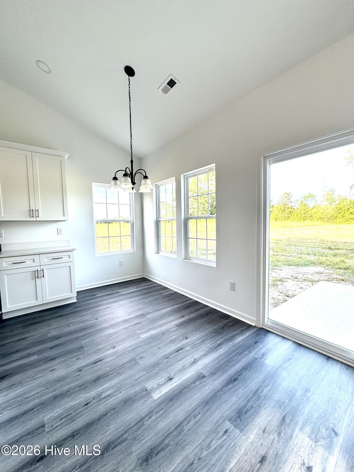 304 Miller Street Property Photo 12