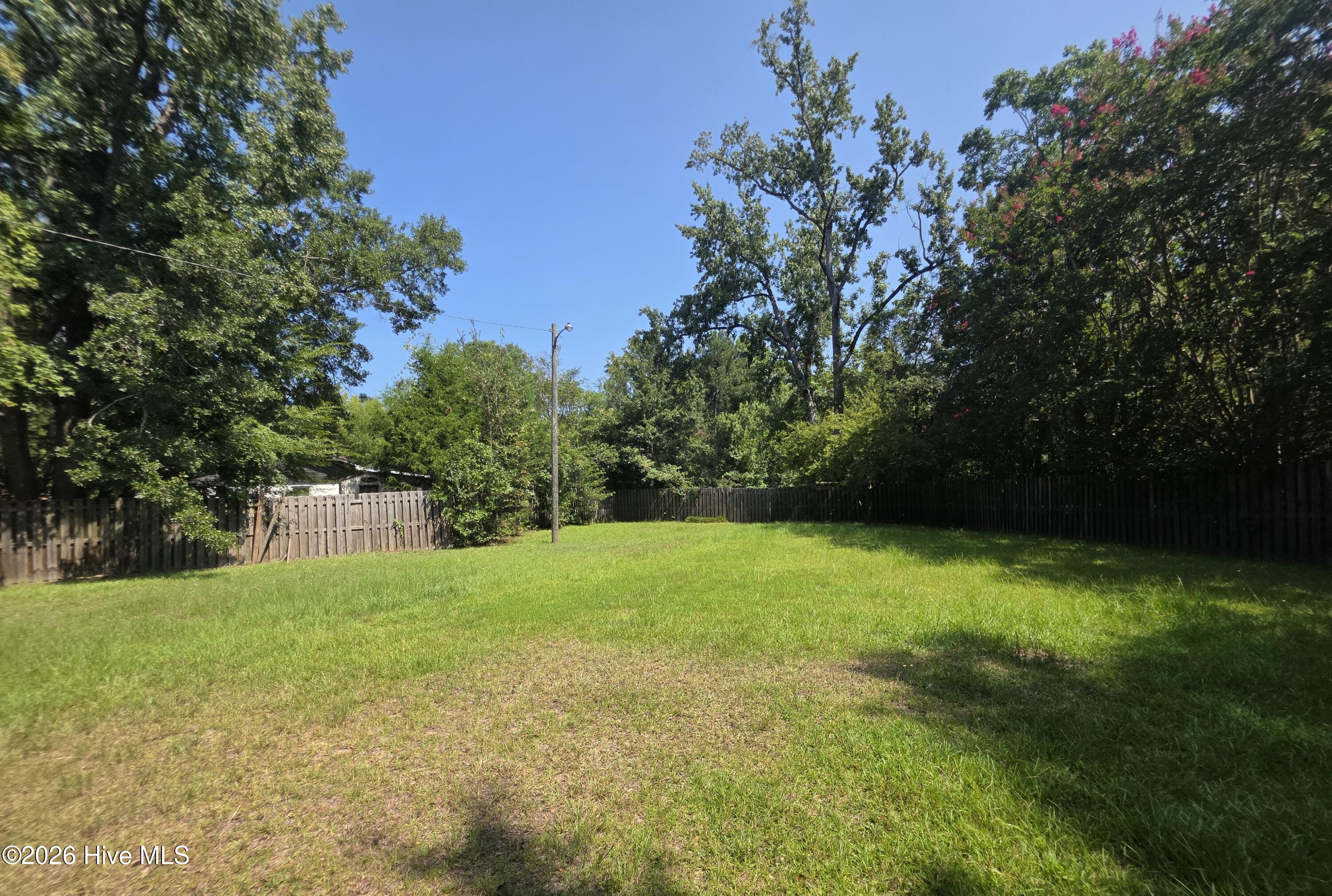 401 E Howard Street Property Photo 17
