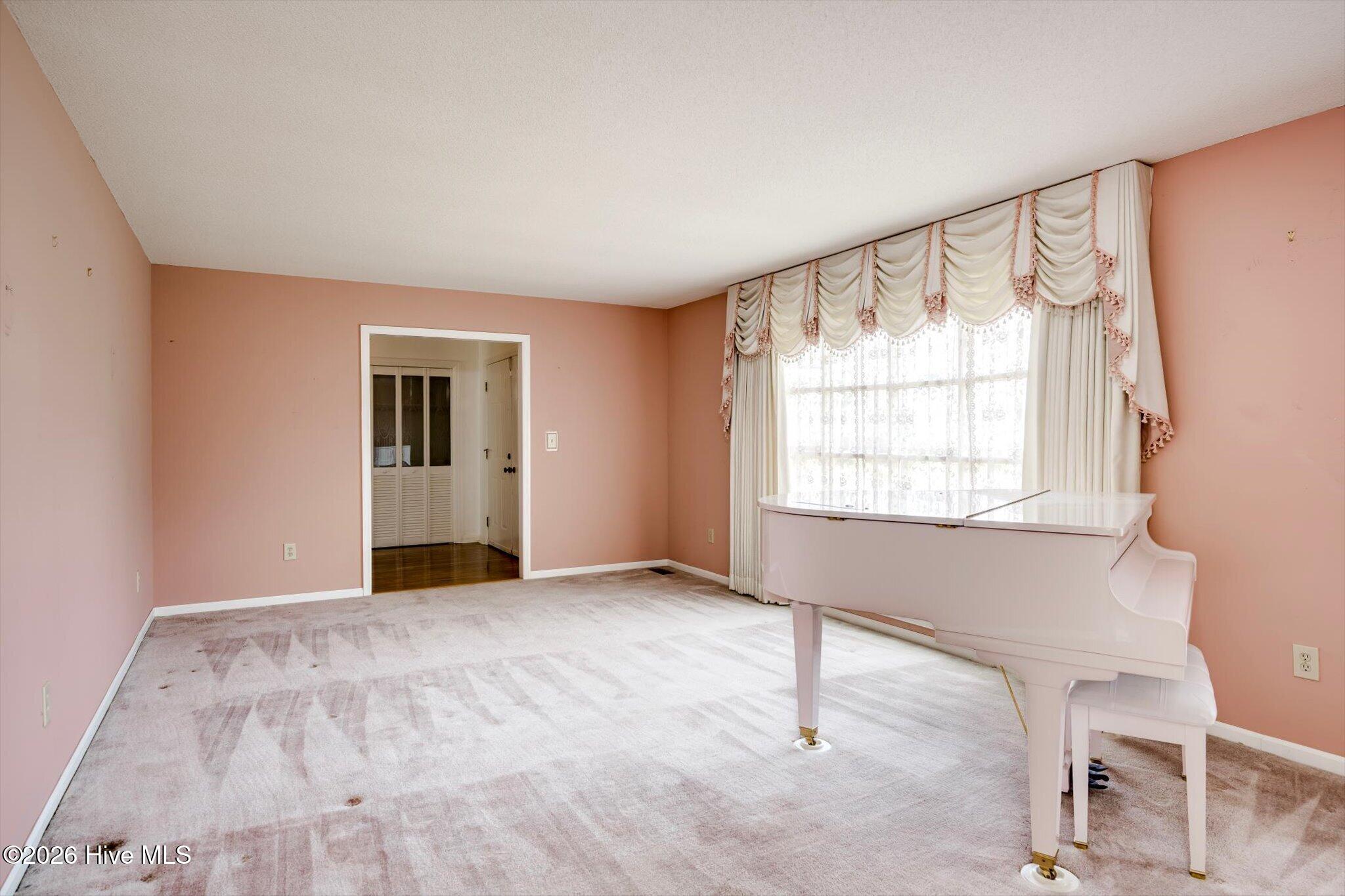 1509 Weaver Drive Property Photo 8