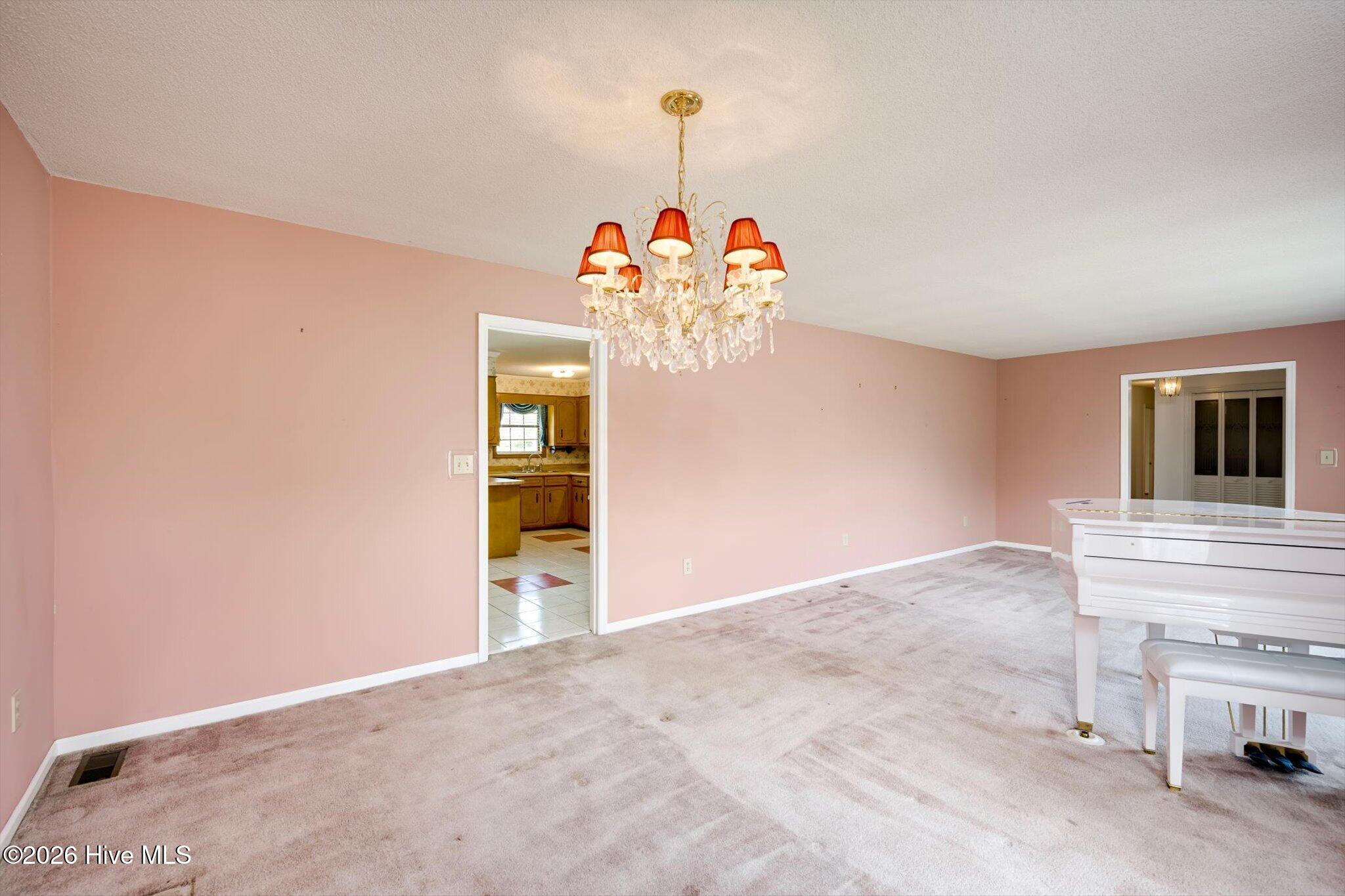 1509 Weaver Drive Property Photo 10