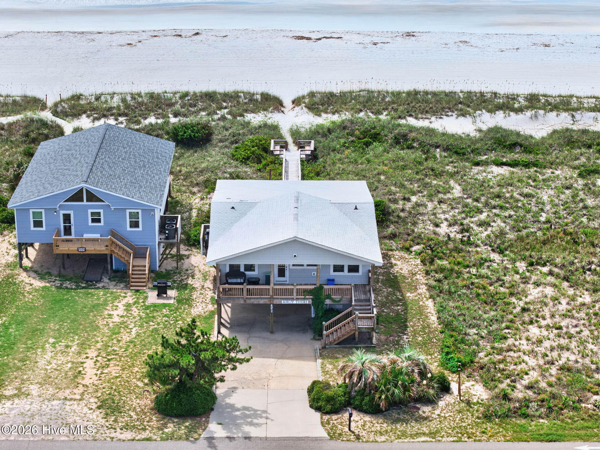 6011 W Beach Drive Property Photo 2