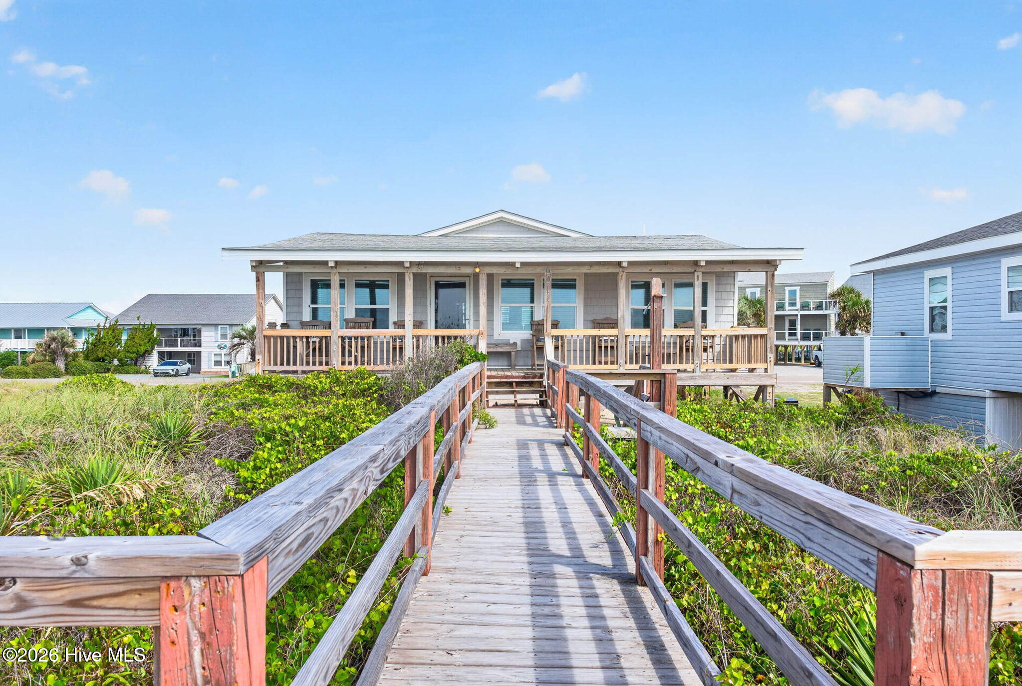 6011 W Beach Drive Property Photo 6
