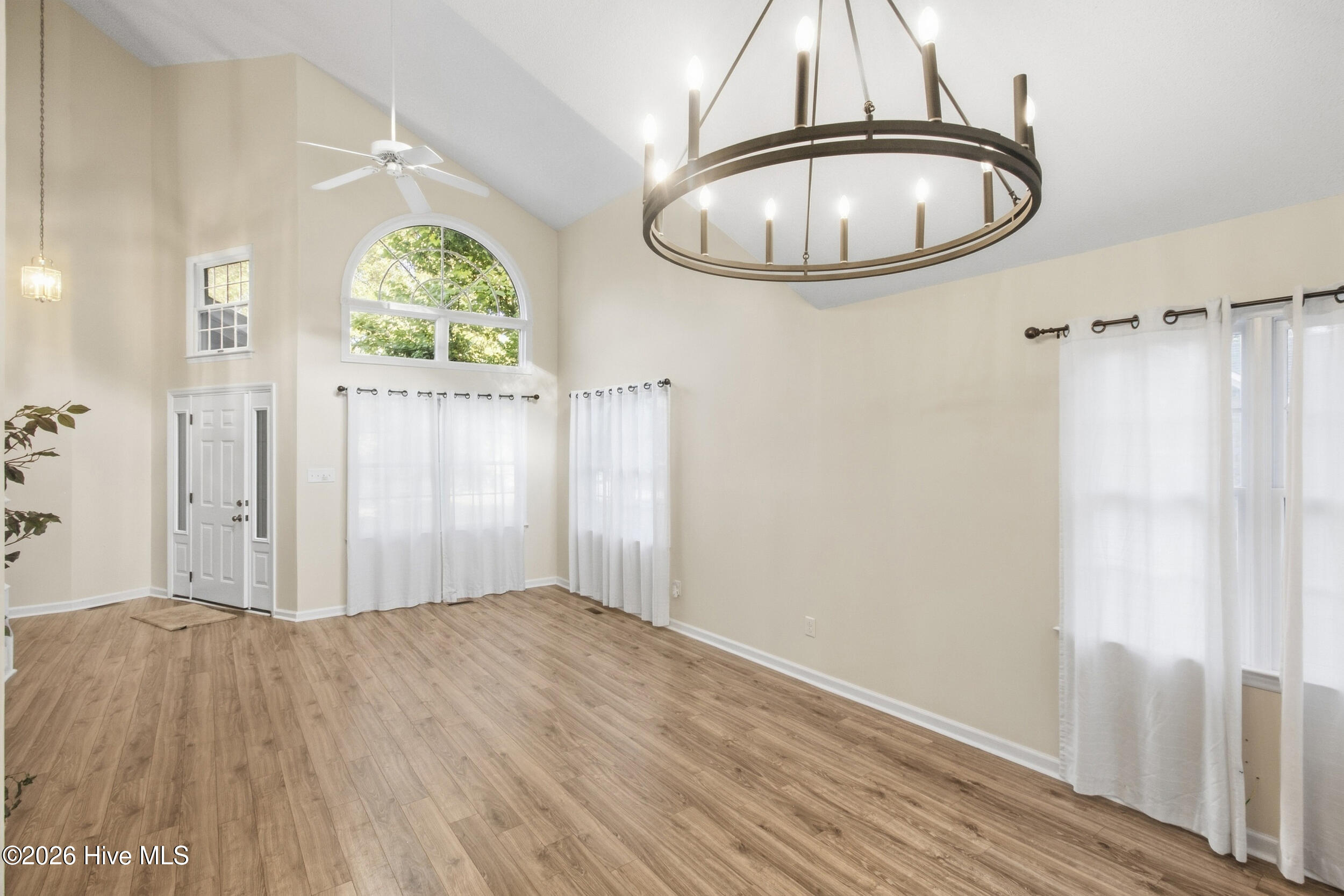 1216 Pine Valley Drive Property Photo 12