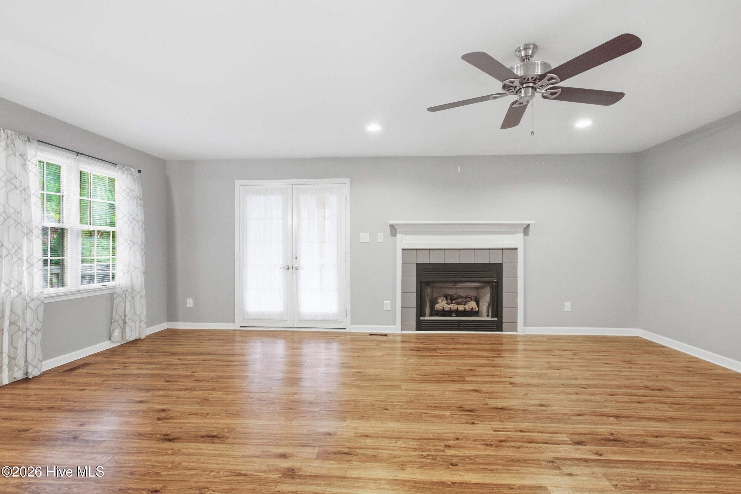 1216 Pine Valley Drive Property Photo 14