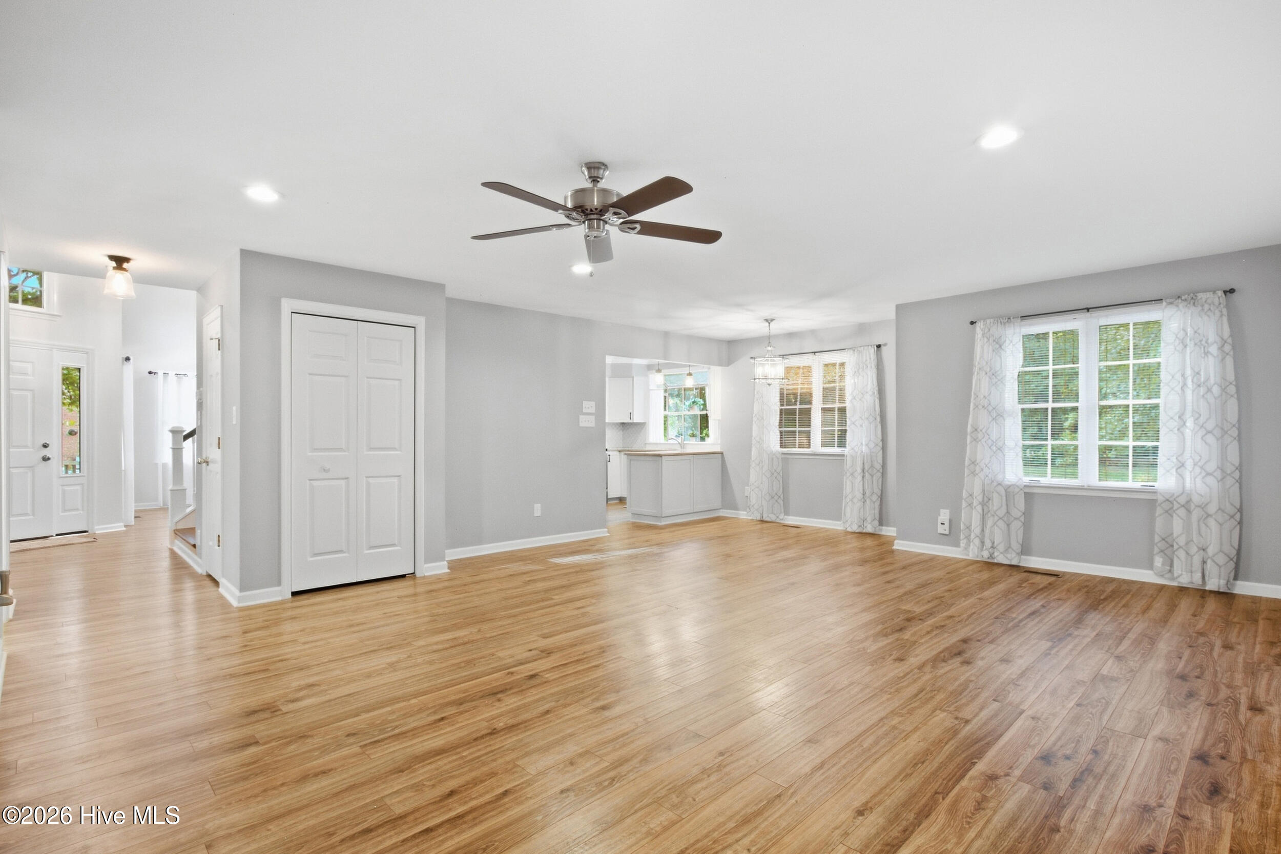 1216 Pine Valley Drive Property Photo 15