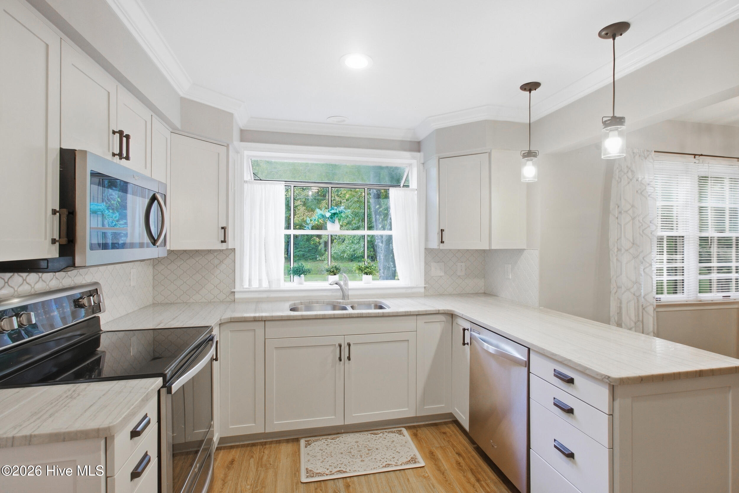 1216 Pine Valley Drive Property Photo 19