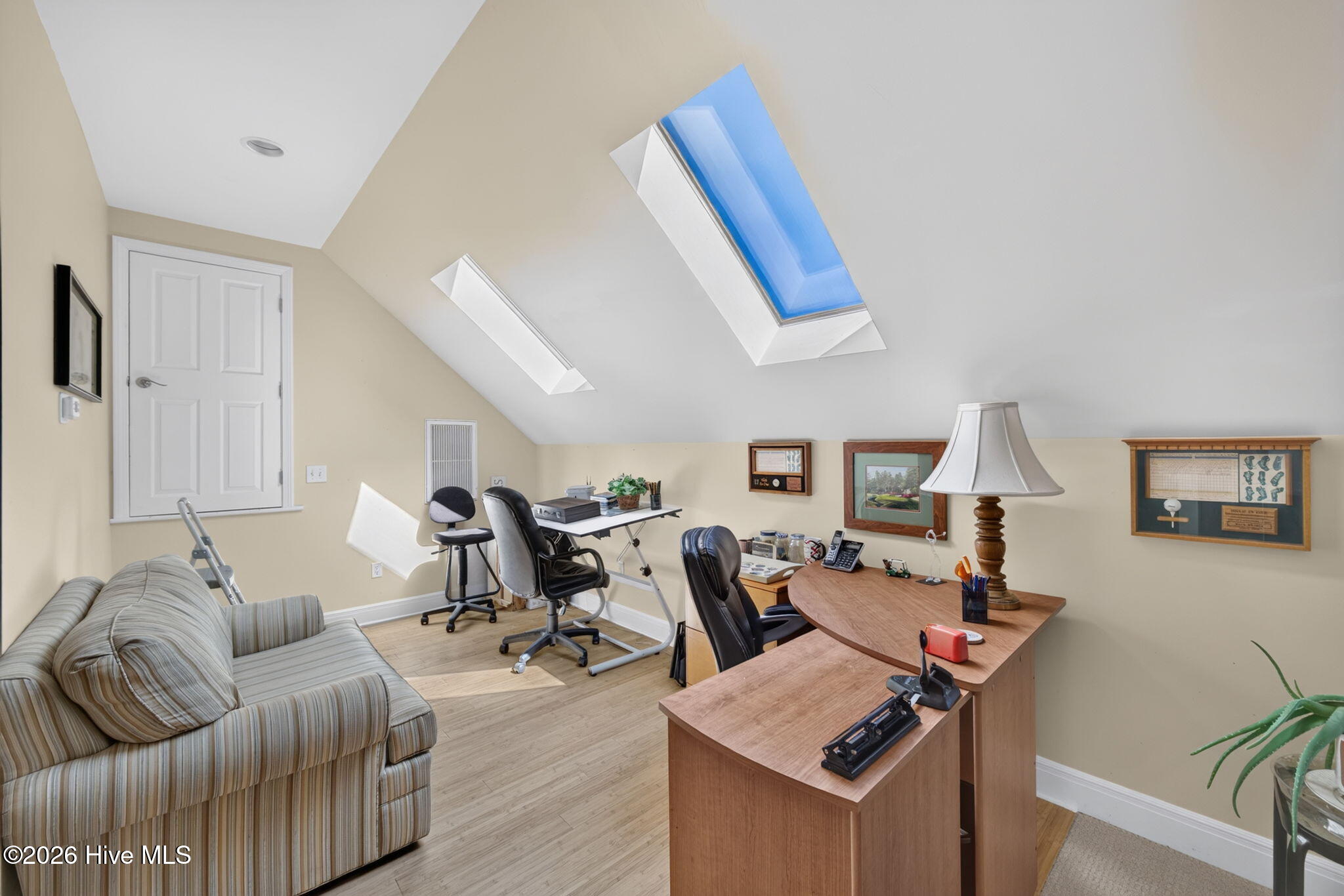 103 Nanthala Court E Property Photo 32