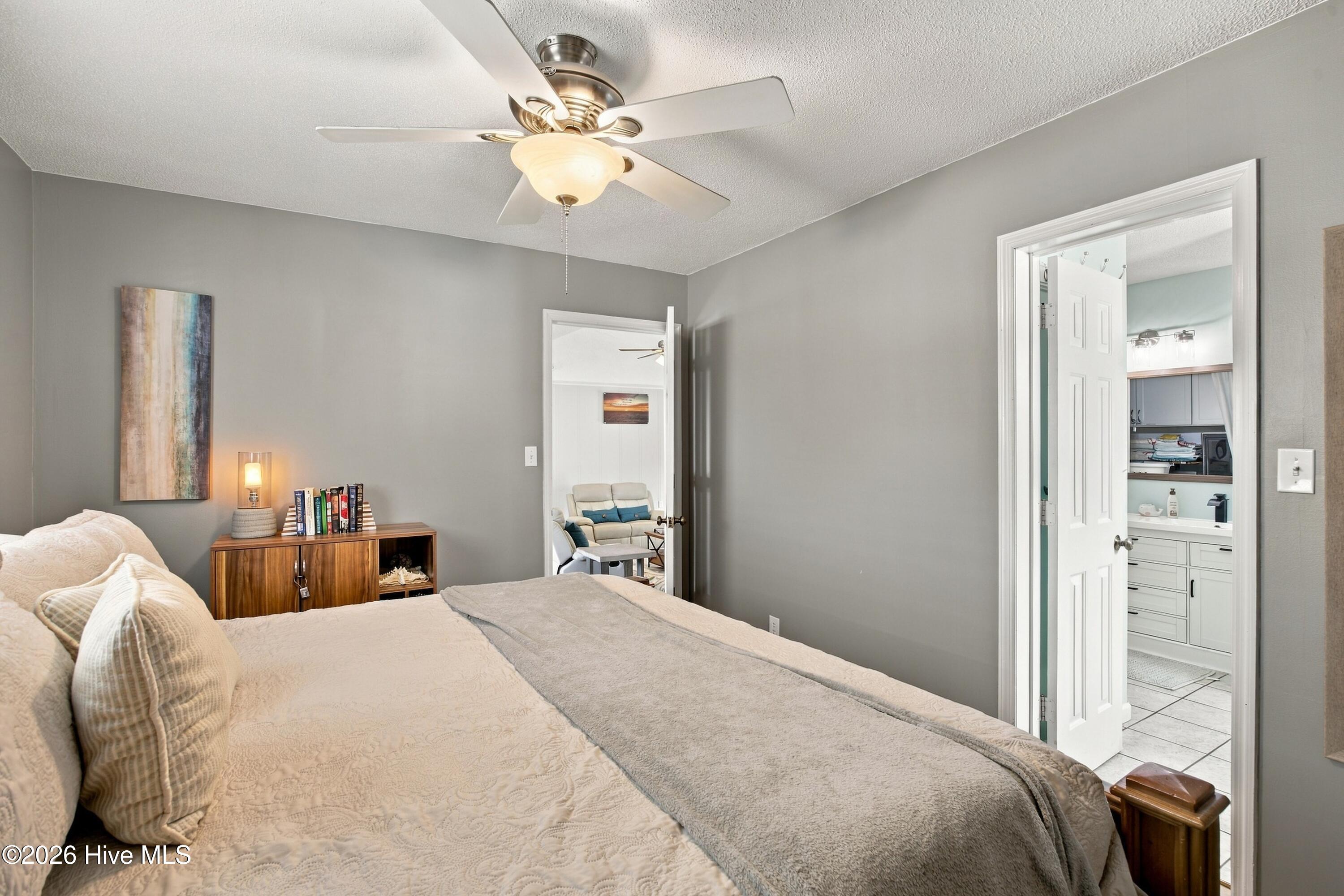 321 Ne 60th Street Property Photo 13