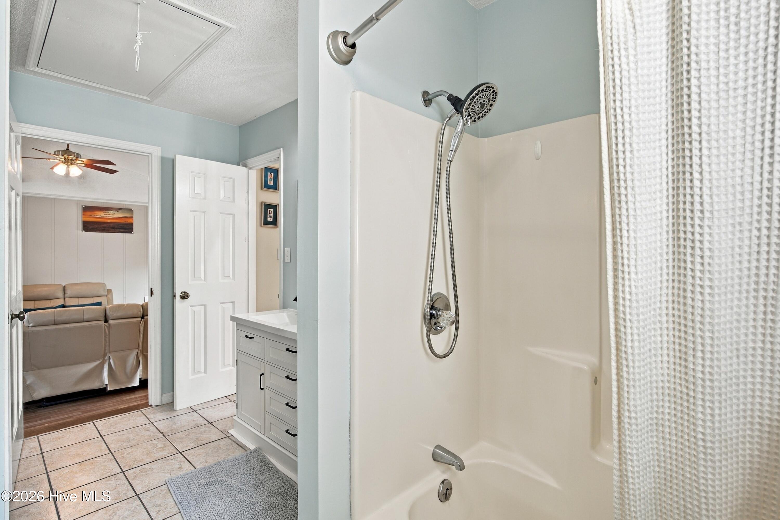 321 Ne 60th Street Property Photo 16