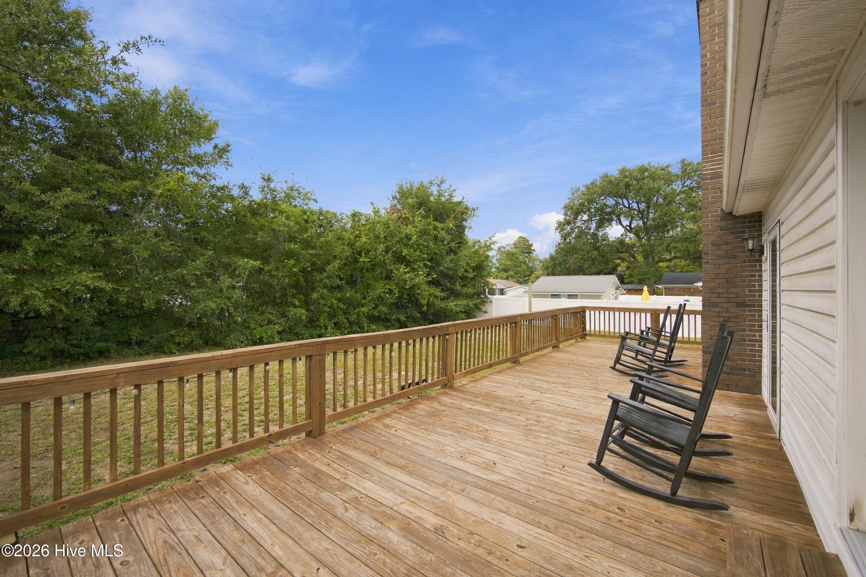 321 Ne 60th Street Property Photo 27