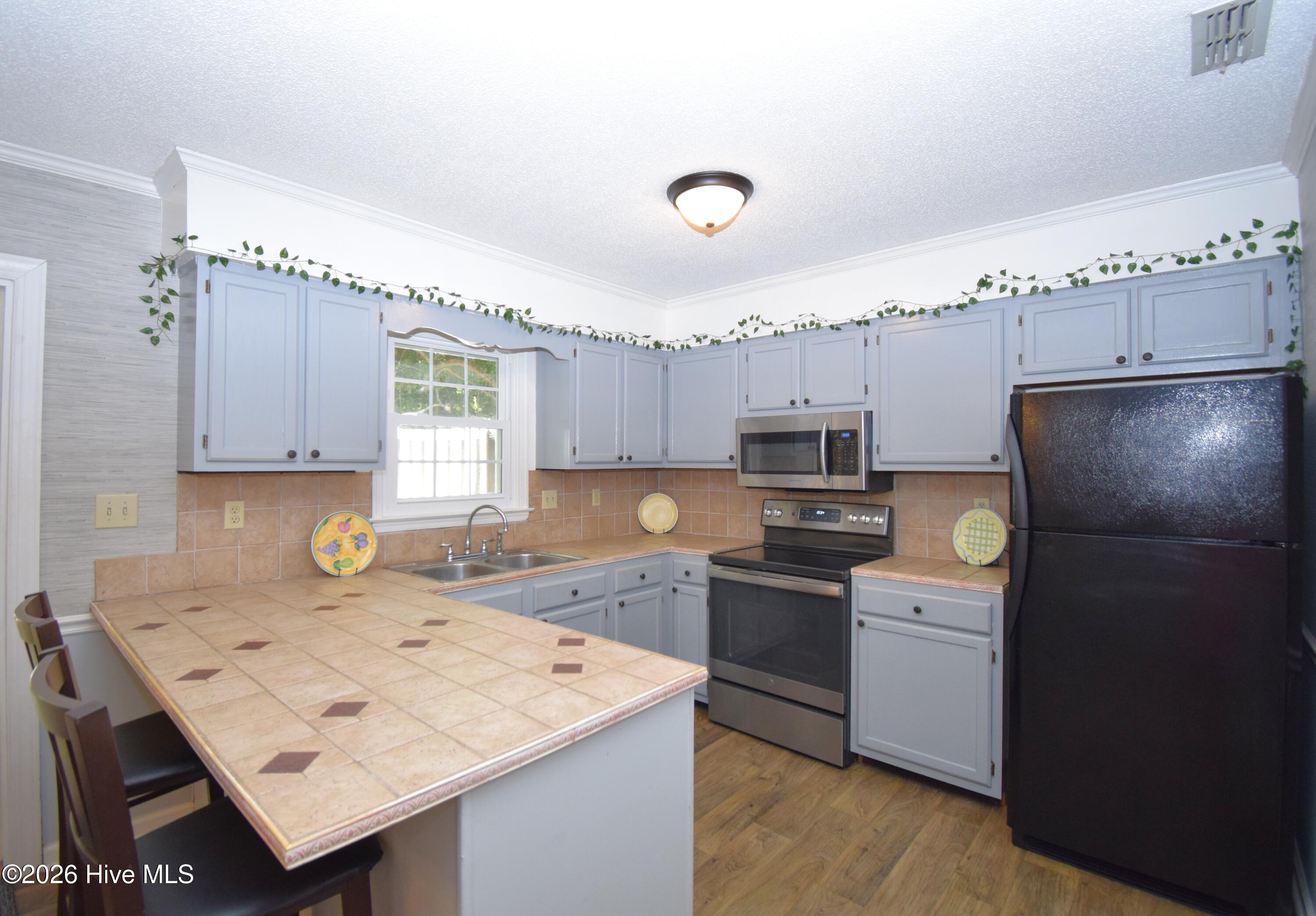 2907 Cedar Creek Road Unit H Property Photo 7