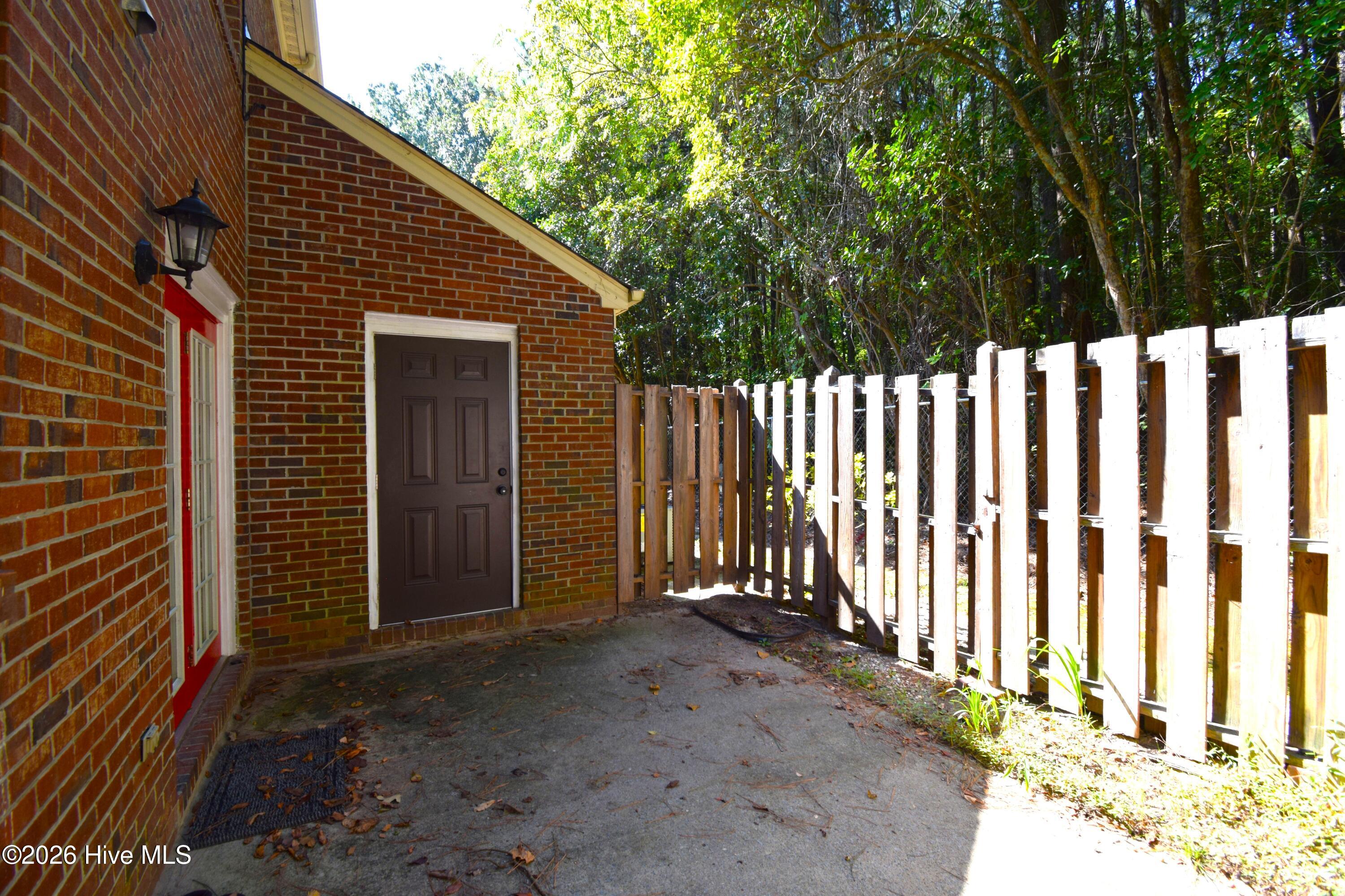 2907 Cedar Creek Road Unit H Property Photo 16