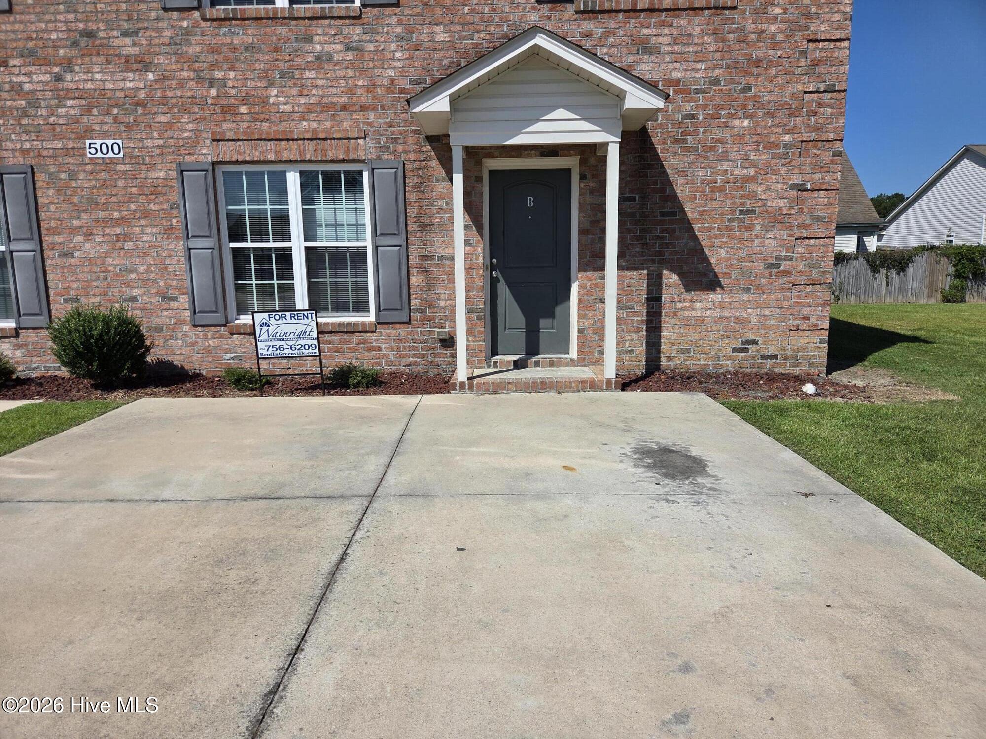 500 Hillshade Court B Property Photo 1