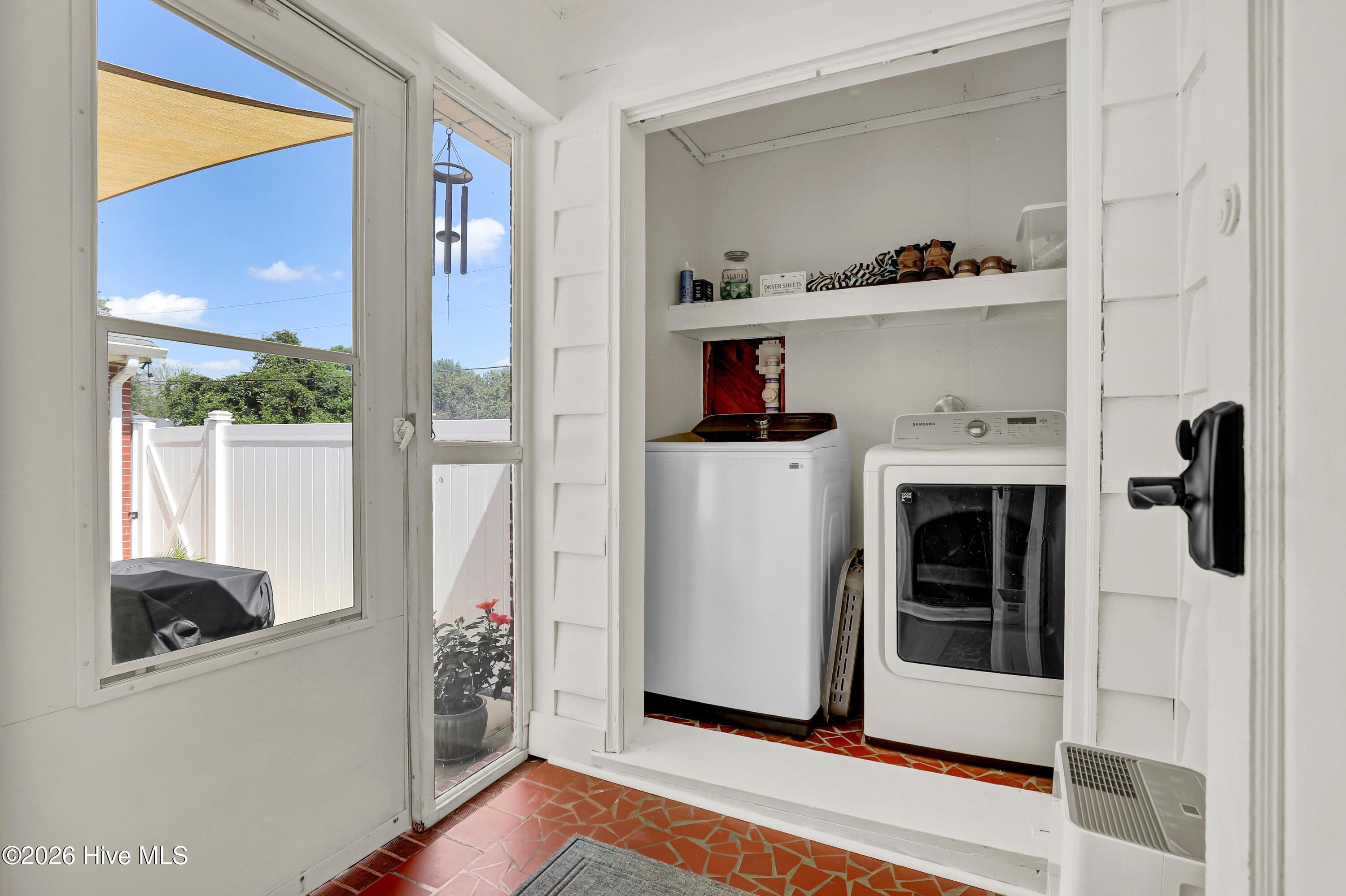 510 E Fremont Street Property Photo 19