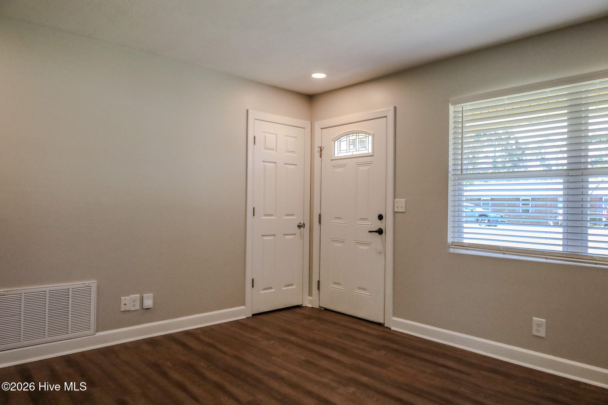 312 Merrymont Drive Property Photo 9