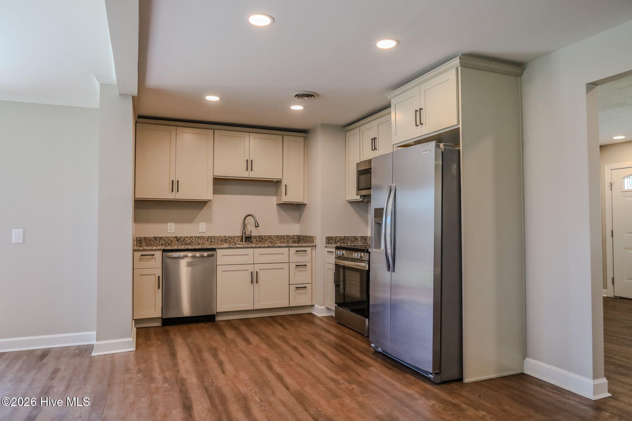 312 Merrymont Drive Property Photo 16
