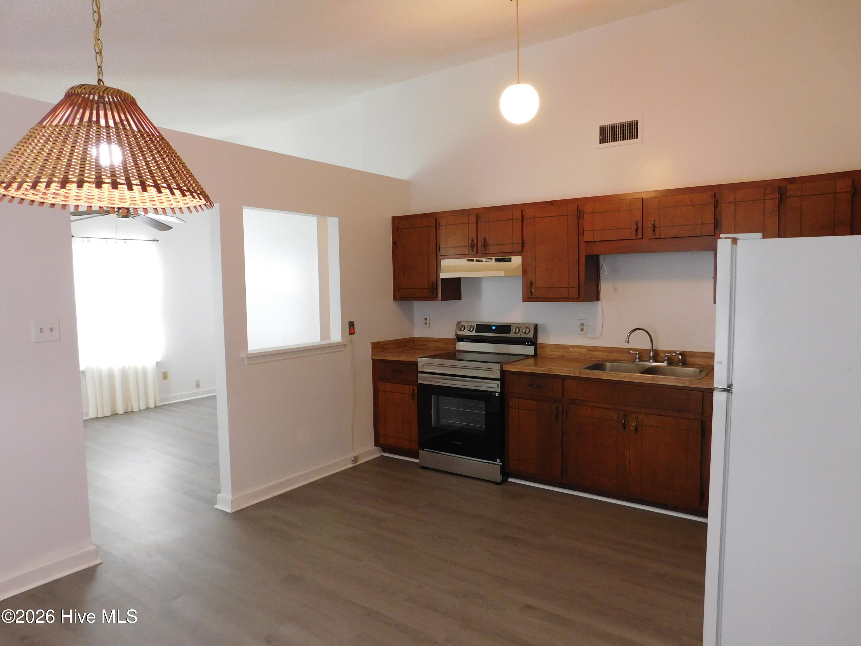 3611 Windy Trail Property Photo 6
