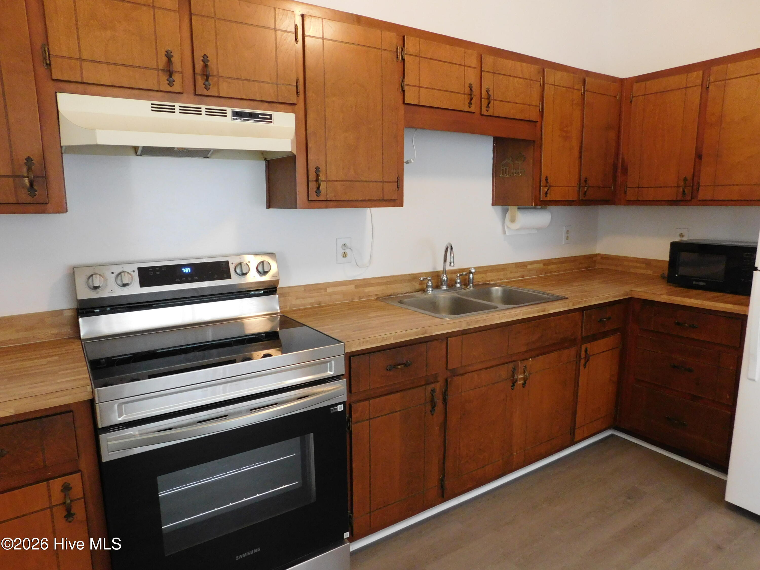 3611 Windy Trail Property Photo 8