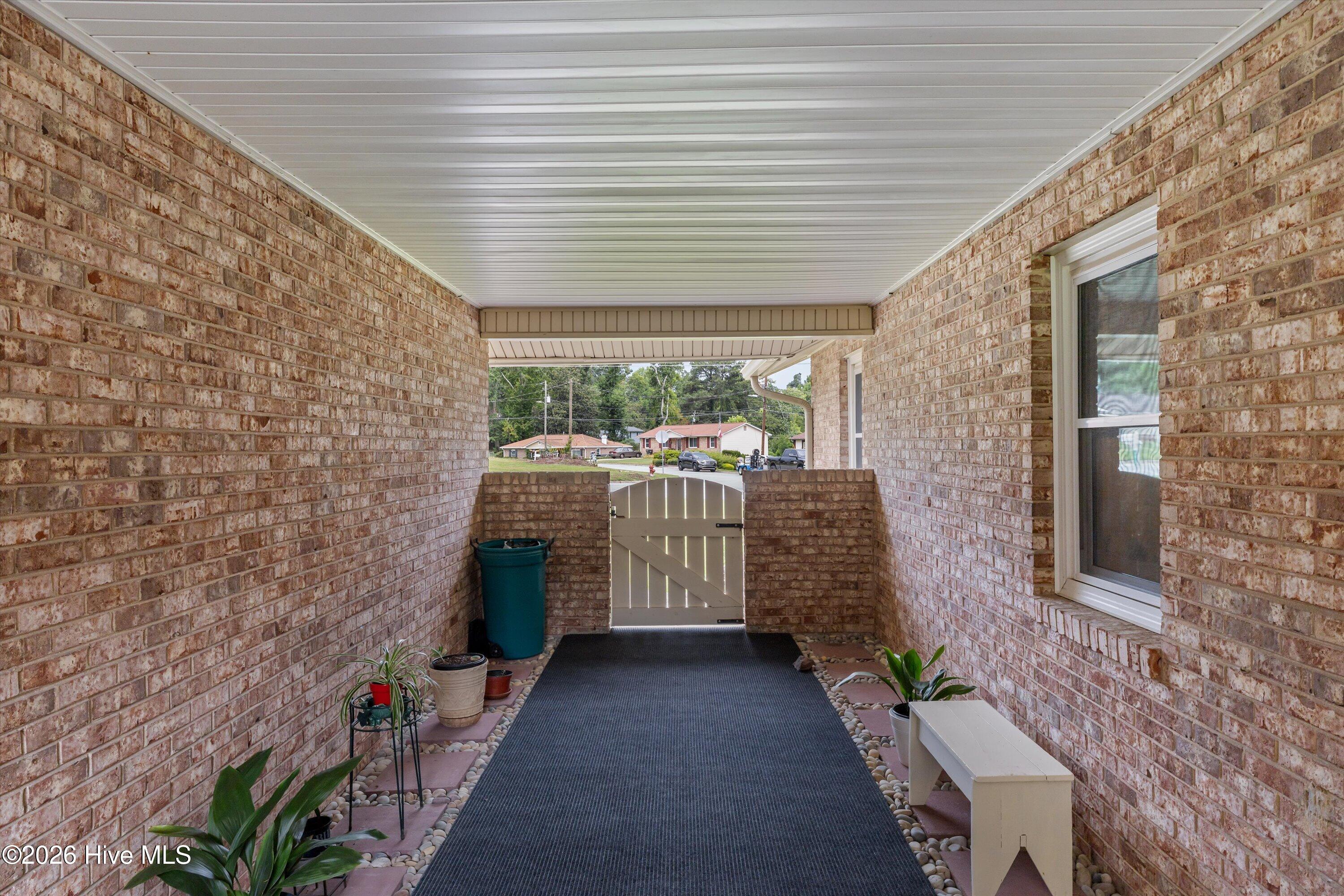 3672 Marlboro Court Property Photo 3