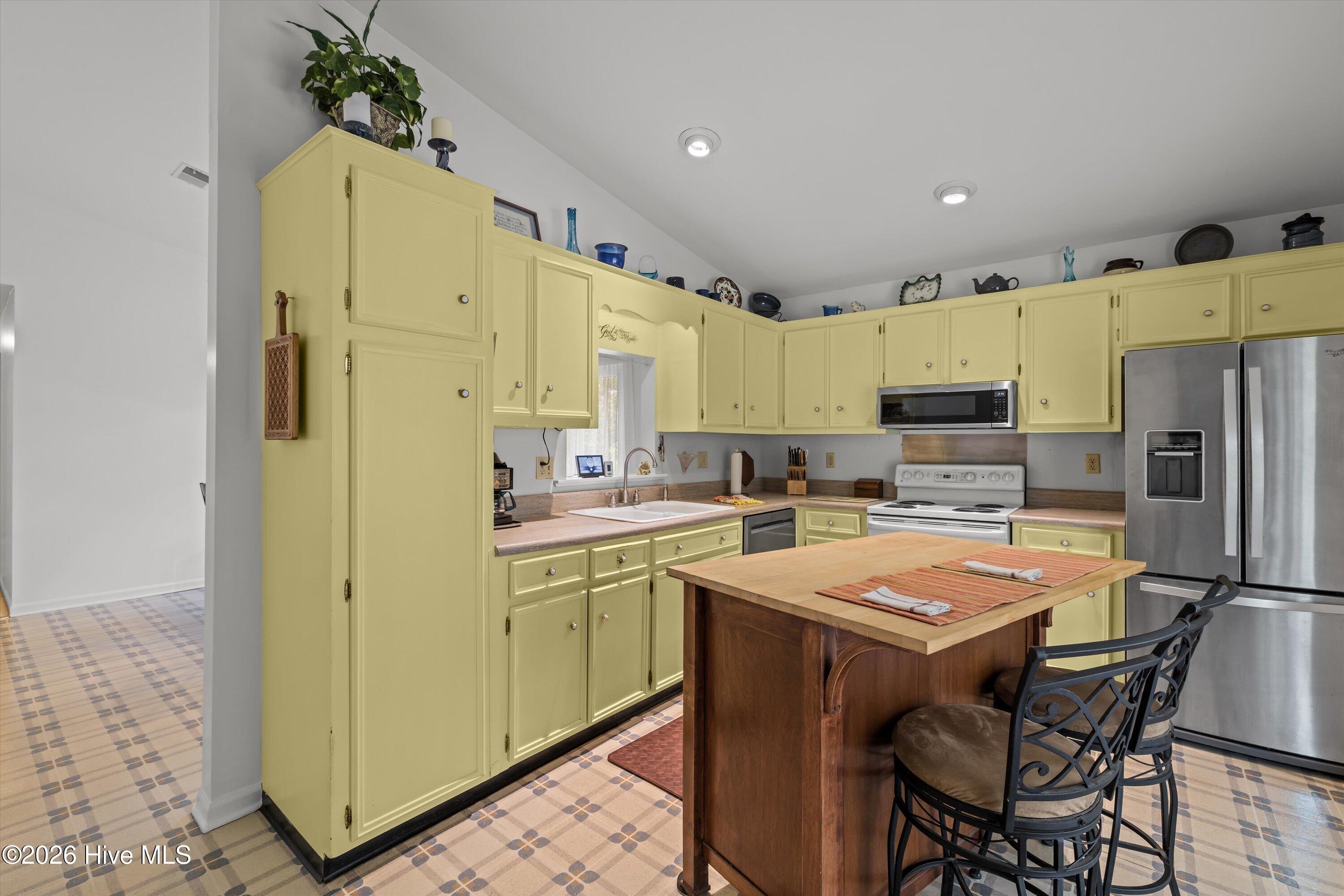 3672 Marlboro Court Property Photo 12