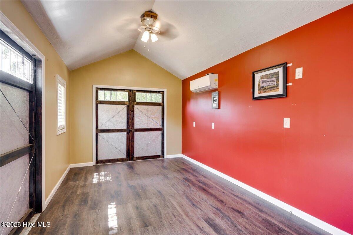232 Shady Oak Lane Property Photo 36