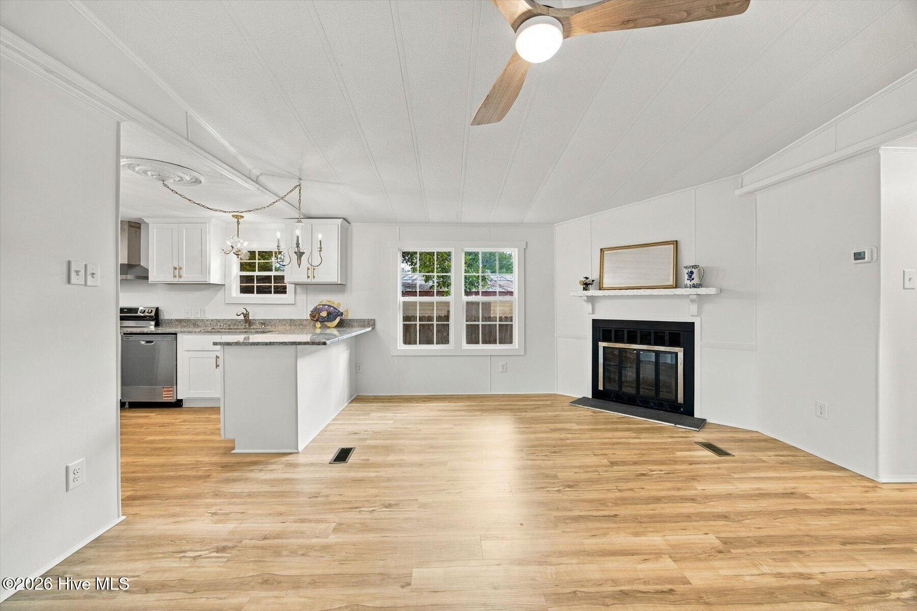 621 Harbor Drive Se Property Photo 19