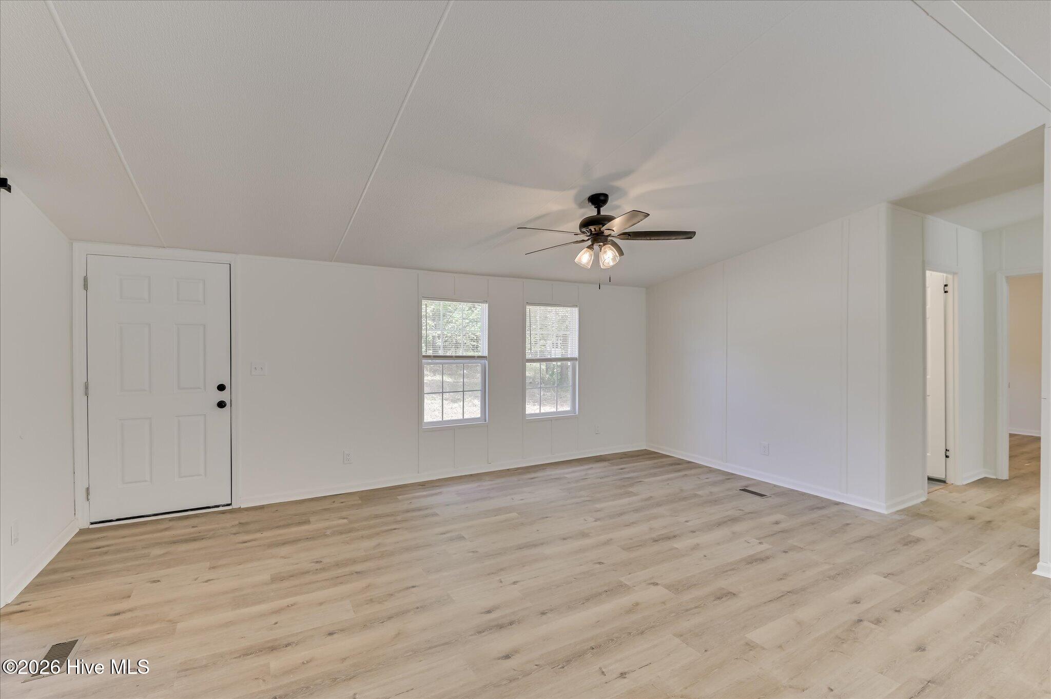 1974 Ridgeview Drive Property Photo 6