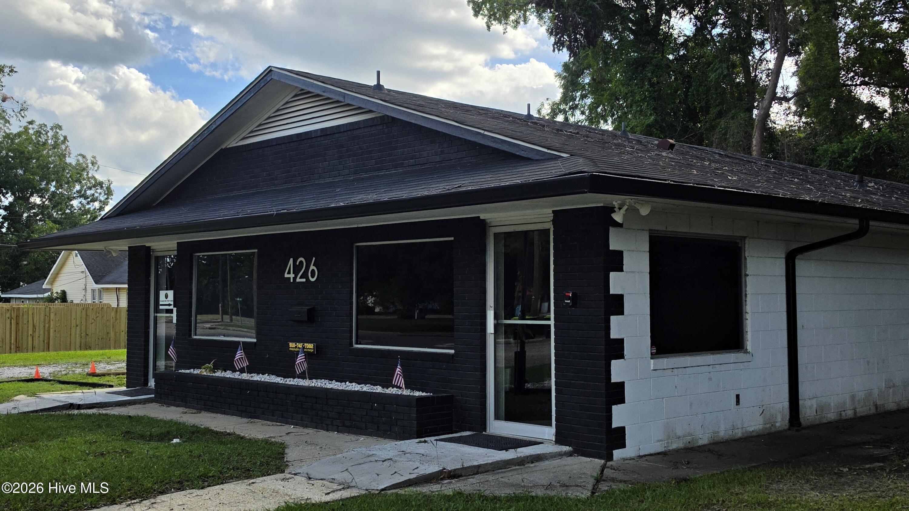 426 S Lee Street Property Photo 16