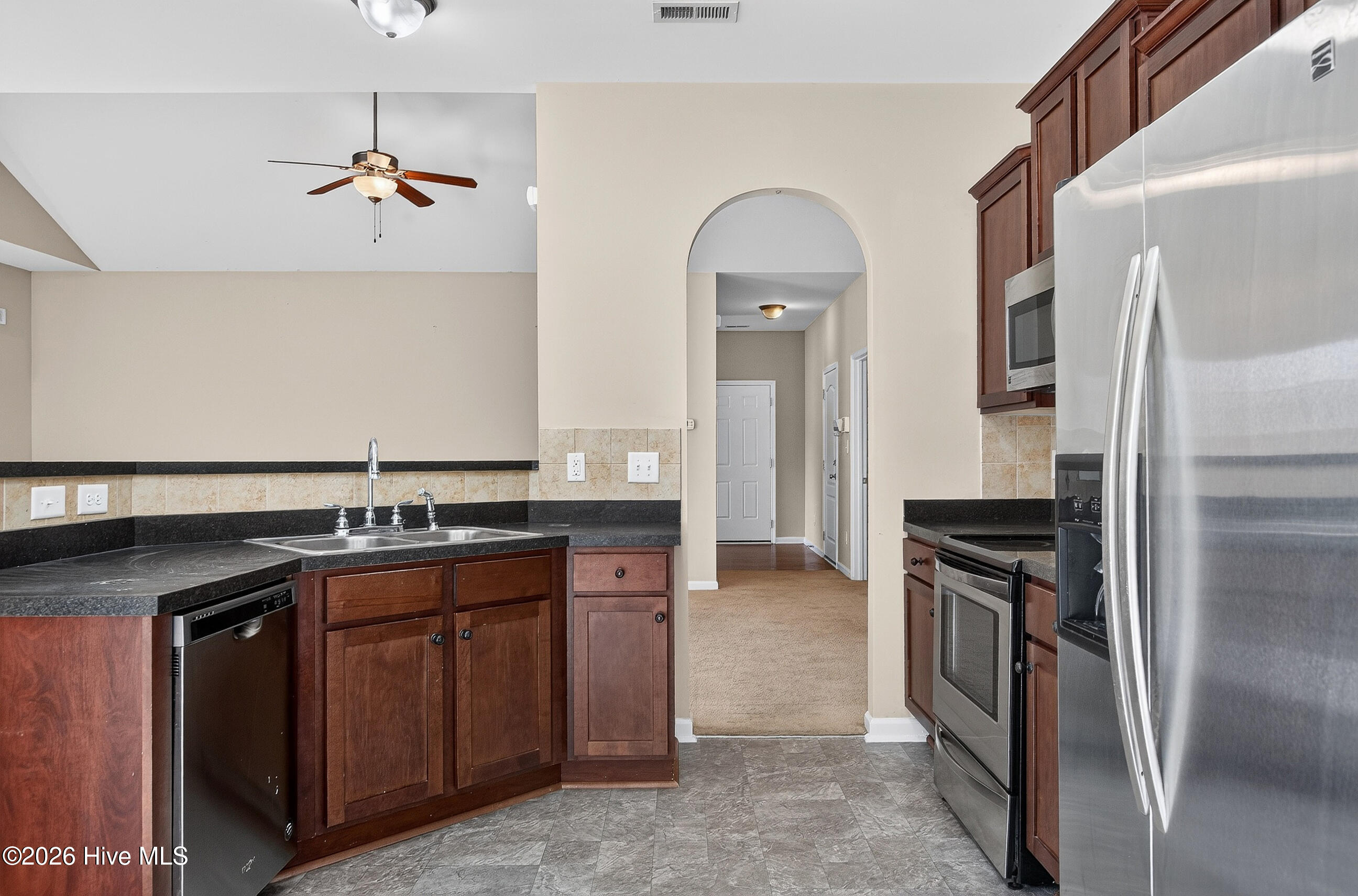 405 Peppermint Drive Property Photo 12