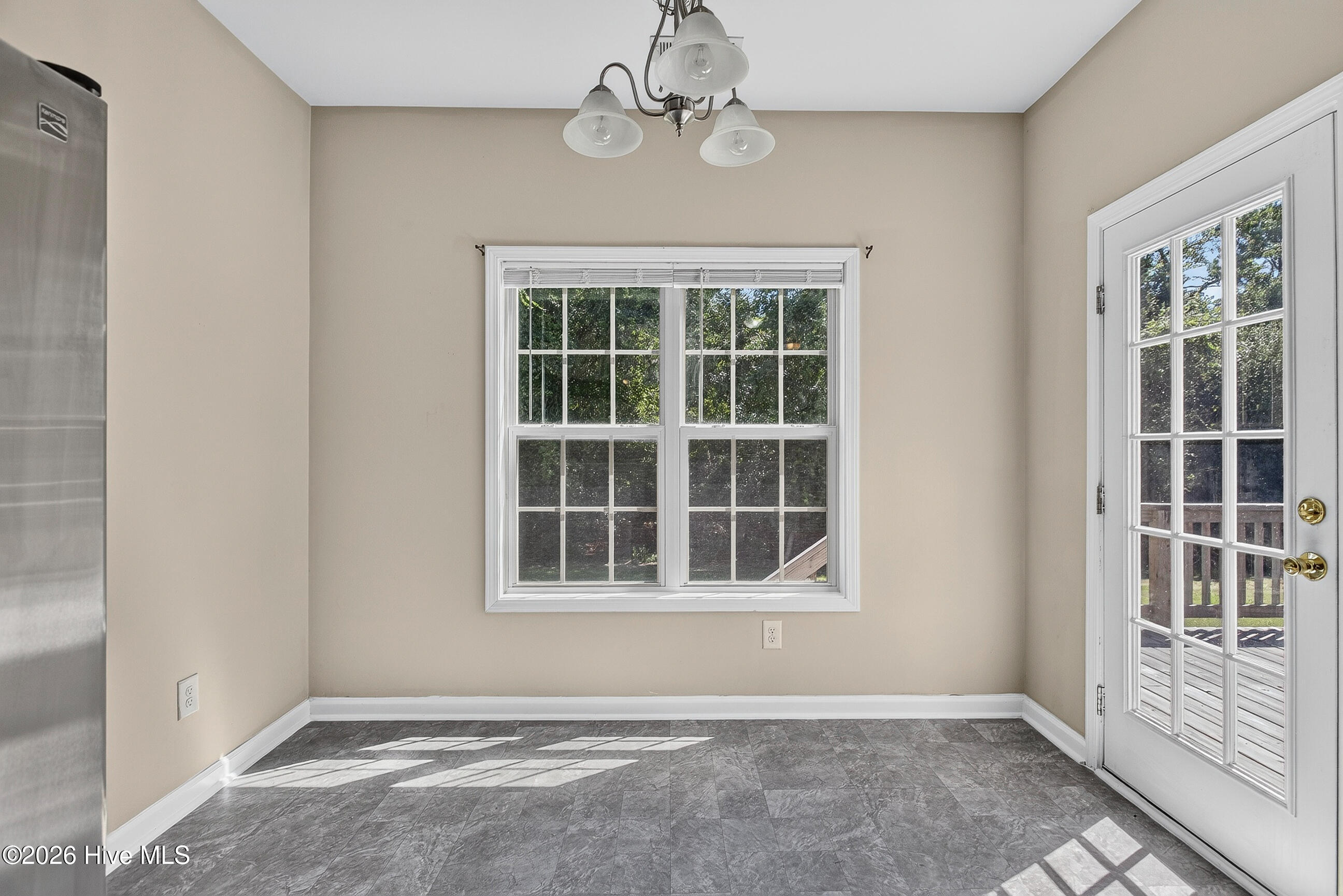 405 Peppermint Drive Property Photo 15