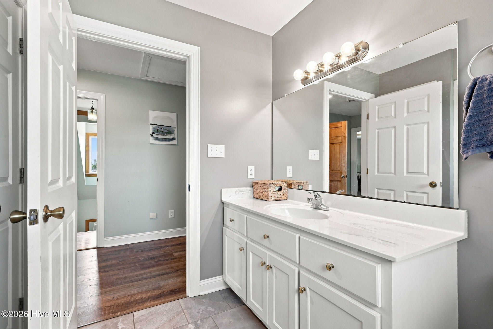 105 Franklin Court Property Photo 45