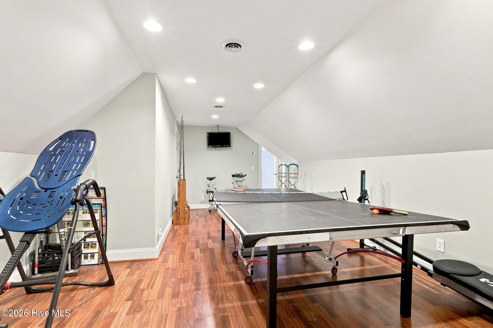 105 Franklin Court Property Photo 48