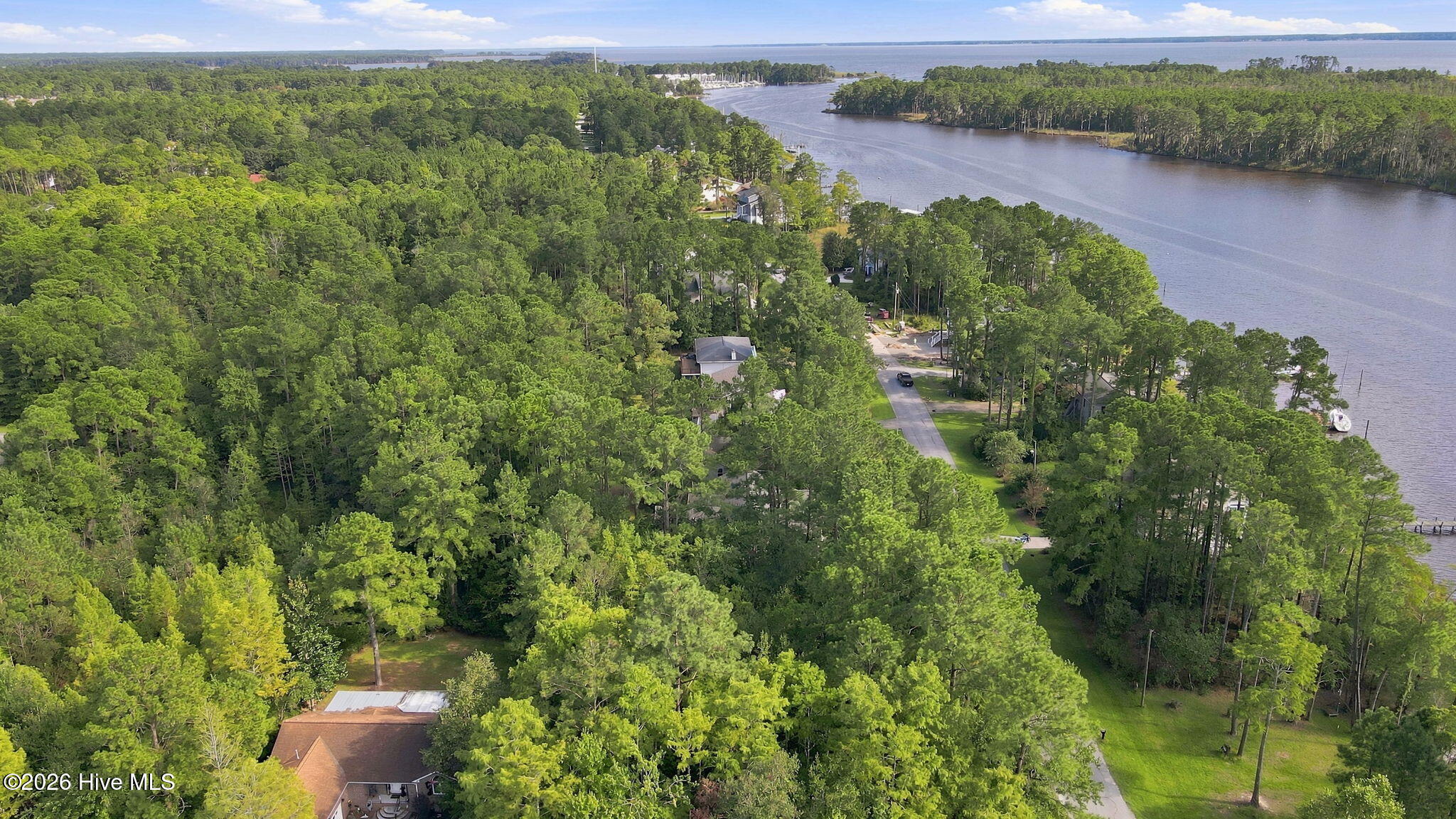 5303 Trade Winds Road Property Photo 8