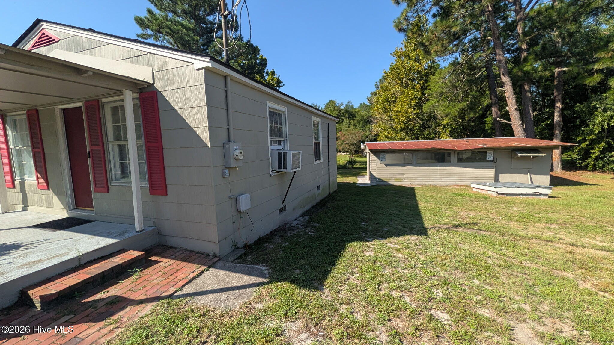 3308 King Charles Road Property Photo 5