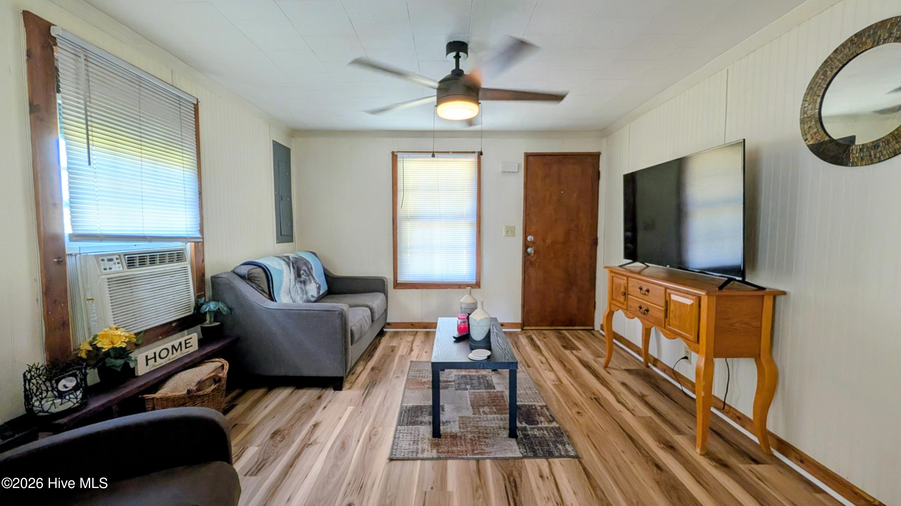 3308 King Charles Road Property Photo 14