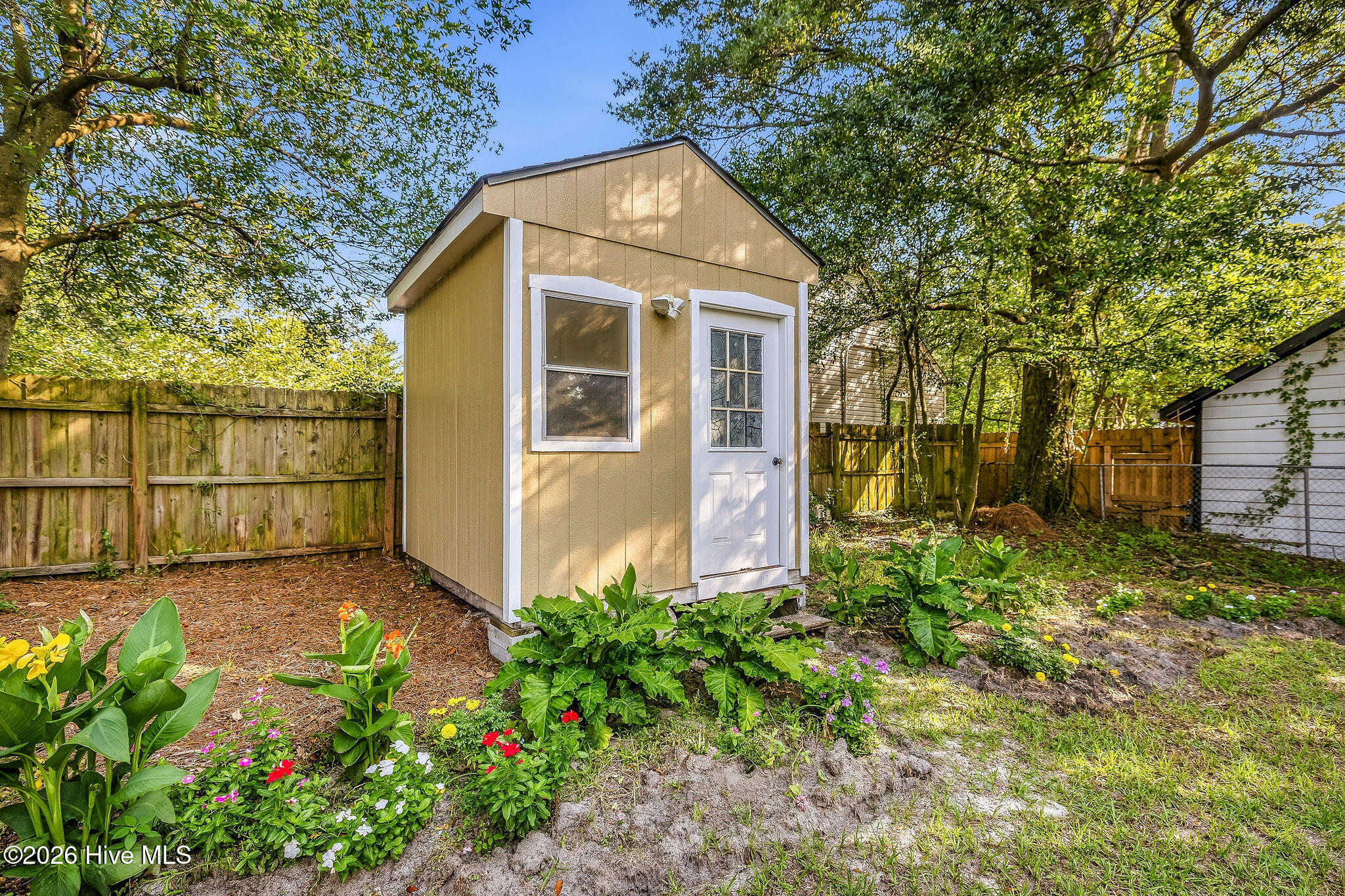 165 Central Boulevard Property Photo 7